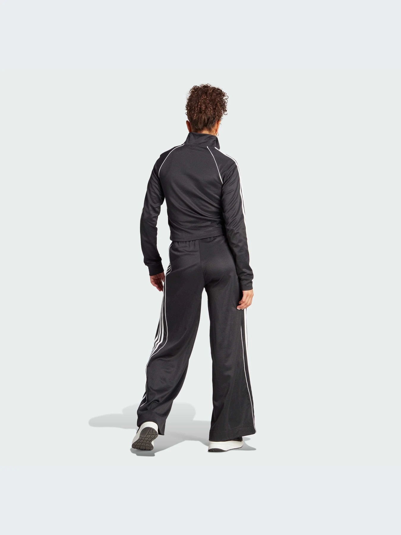Костюми Adidas модель IA3147 Костюми Adidas модель IA3147 Фото
