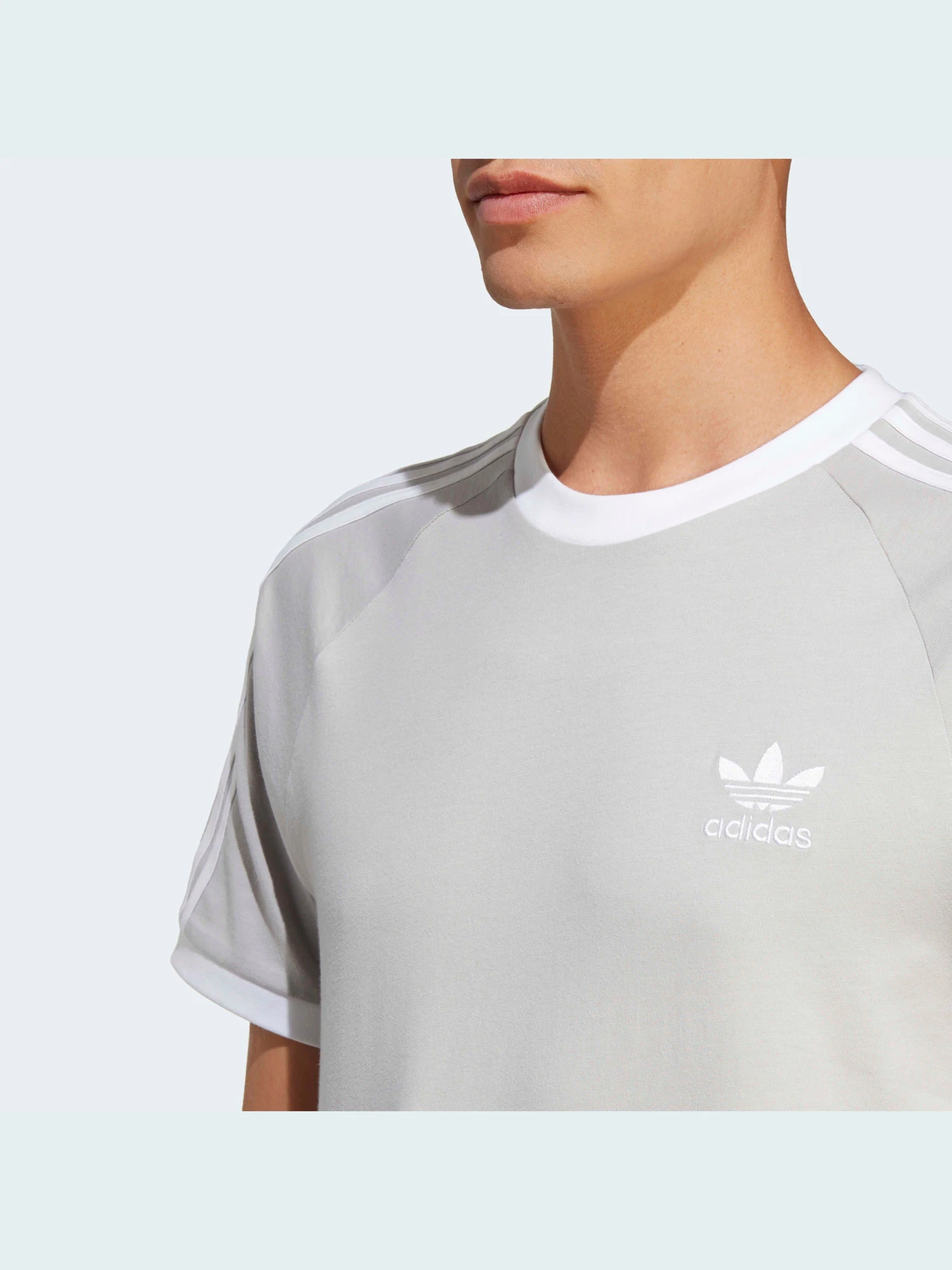 Футболки и поло Adidas Superstar модель IA4851 Футболки и поло Adidas Superstar модель IA4851 Фото