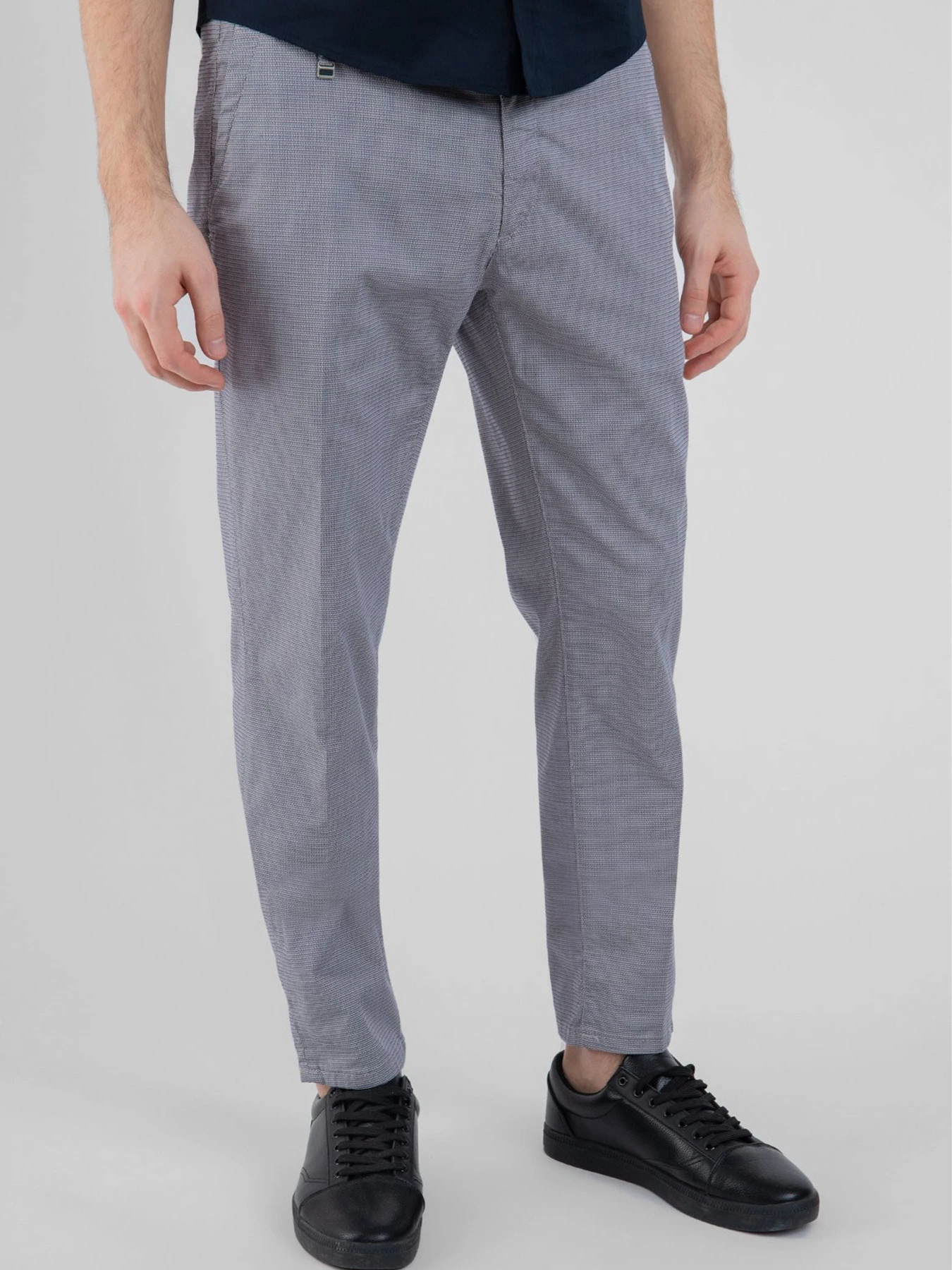Брюки Antony Morato модель TR00374FA8501572034 Фото