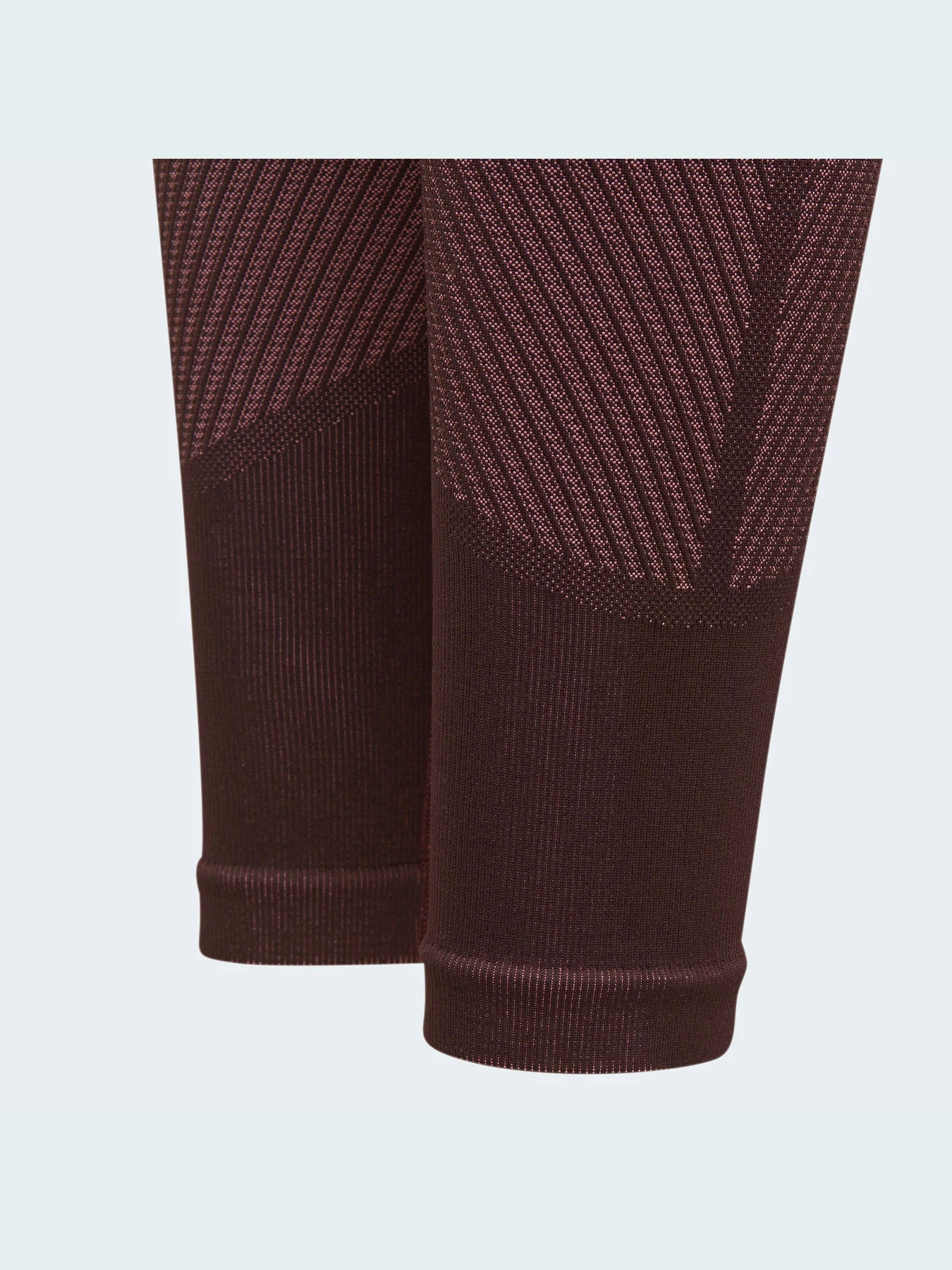 Брюки Adidas модель HM4427 Брюки Adidas модель HM4427 Фото
