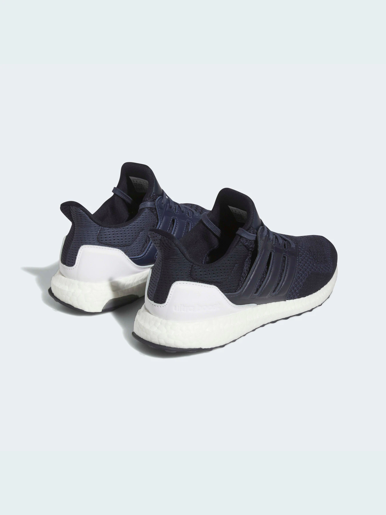 Кроссовки Adidas Ultraboost модель HQ2200 Фото