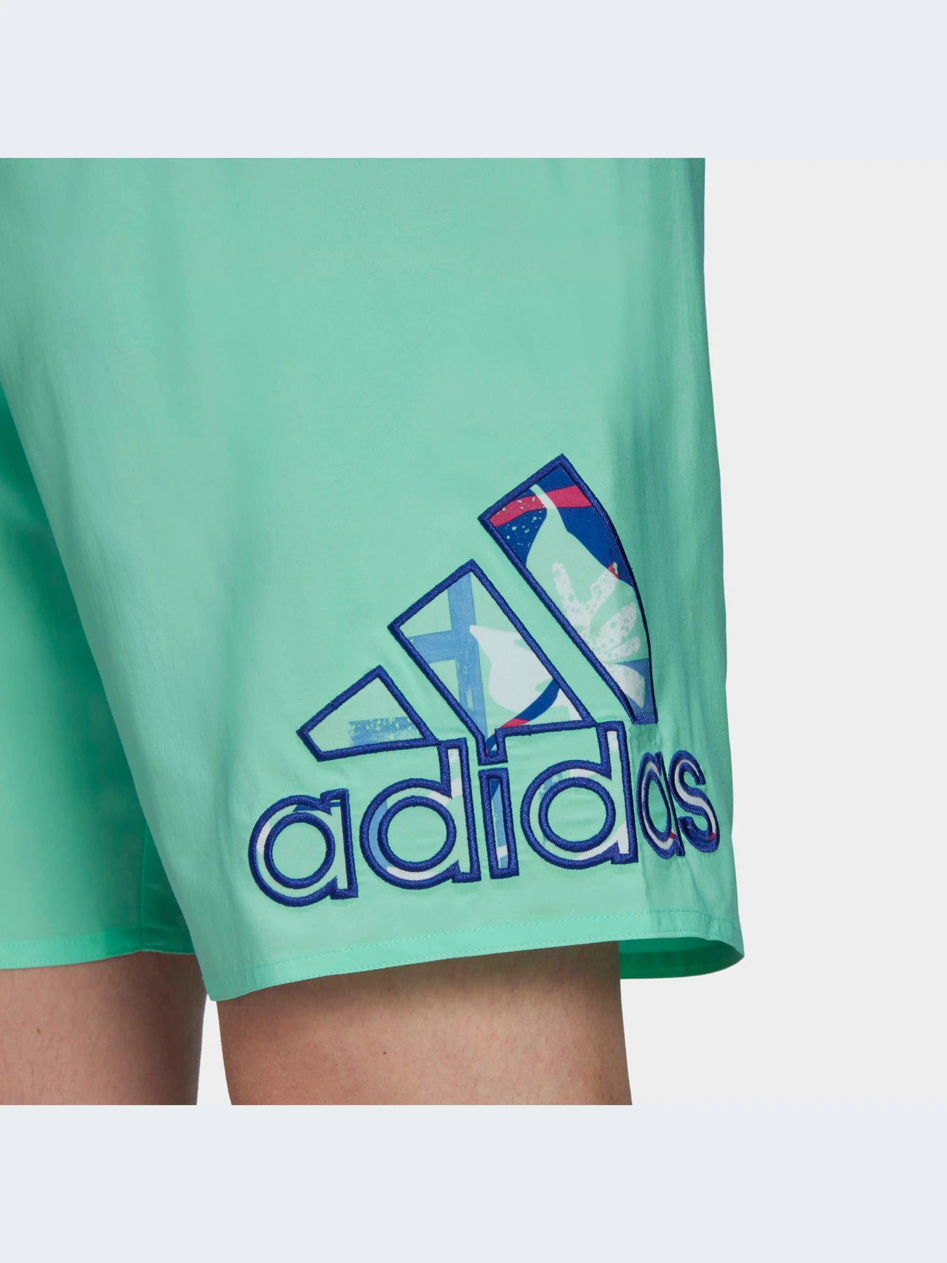 Одежда для пляжа Adidas модель HT2139 Одежда для пляжа Adidas модель HT2139 Фото