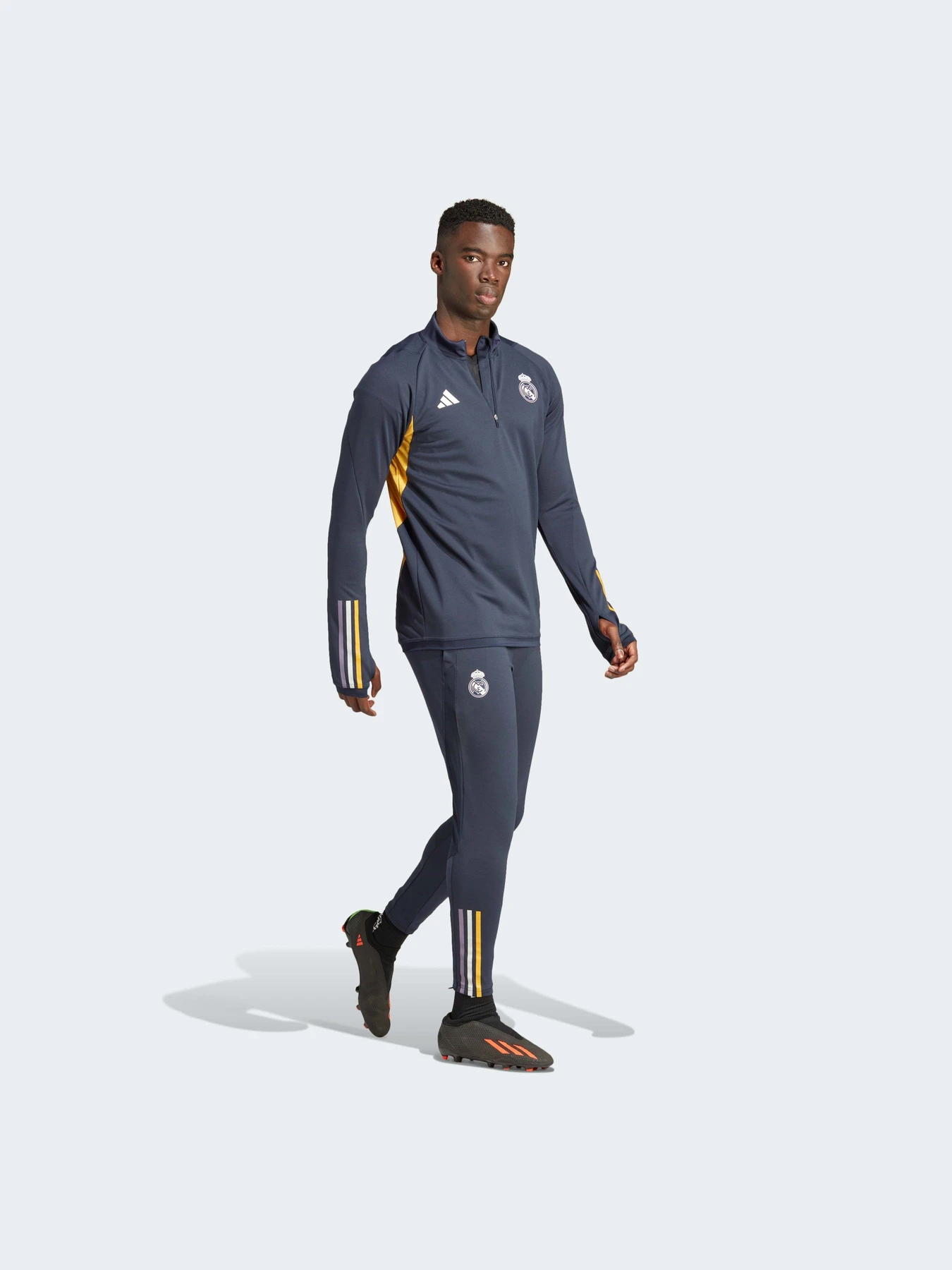 Брюки Adidas модель IB0876 Брюки Adidas модель IB0876 Фото