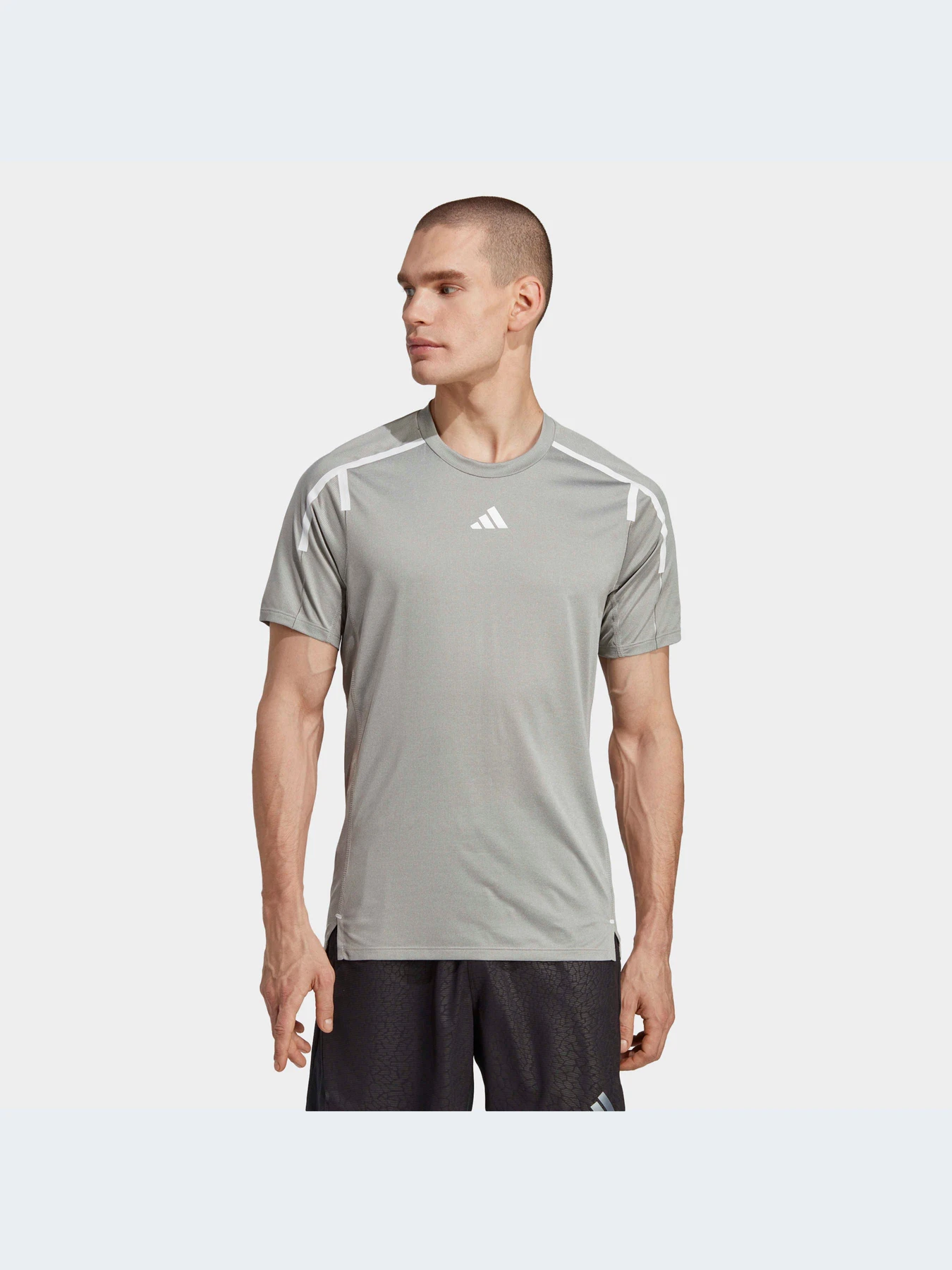 Футболки и поло Adidas модель HS7508 Футболки и поло Adidas модель HS7508 Фото