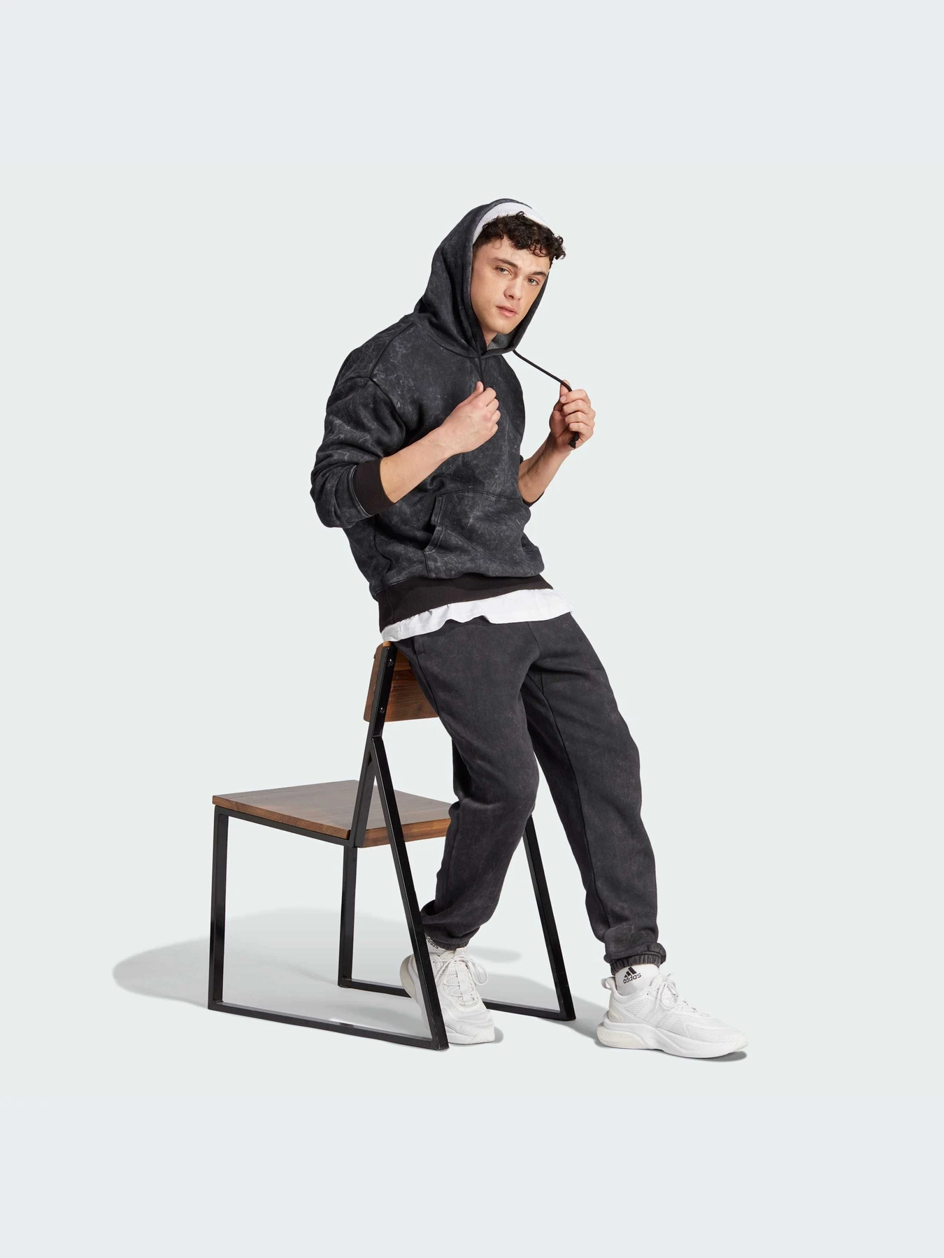 Брюки Adidas модель IJ6932 Брюки Adidas модель IJ6932 Фото