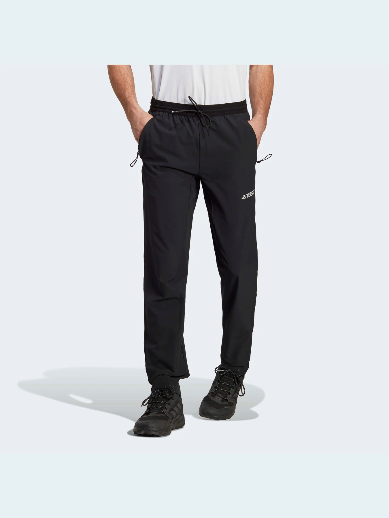 Брюки Adidas модель HN2953 Брюки Adidas модель HN2953 Фото