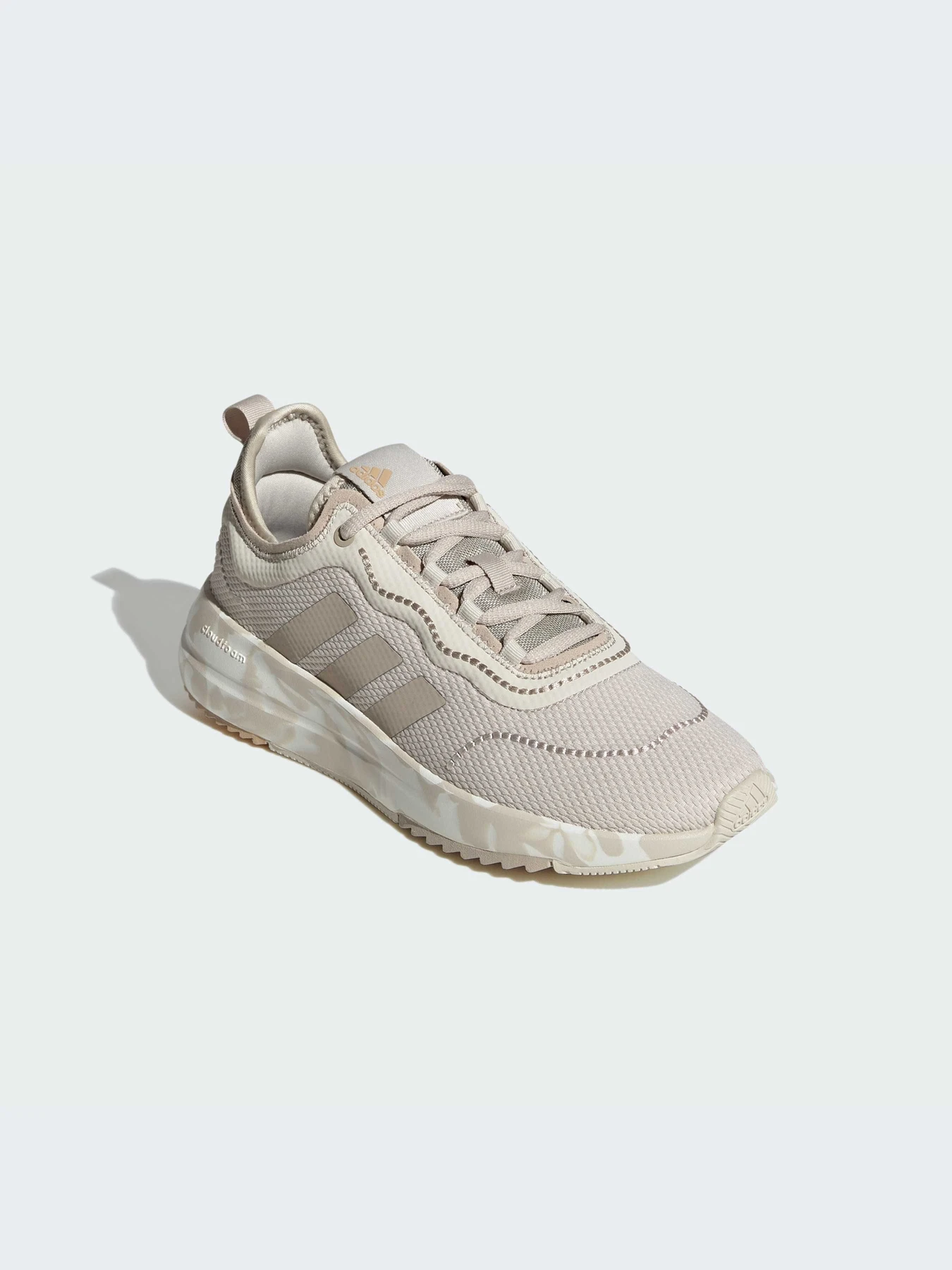 Кроссовки Adidas модель IE2019 Фото