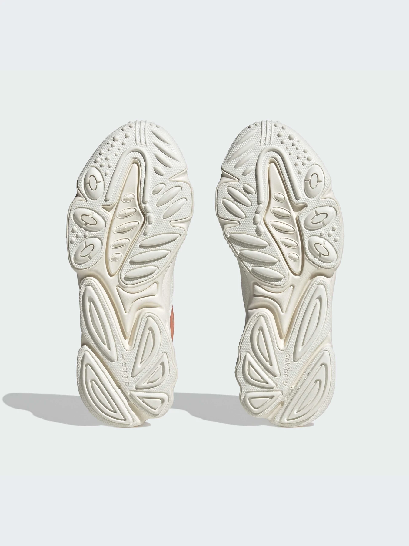Кроссовки Adidas Ozweego модель IF5478 Кроссовки Adidas Ozweego модель IF5478 Фото