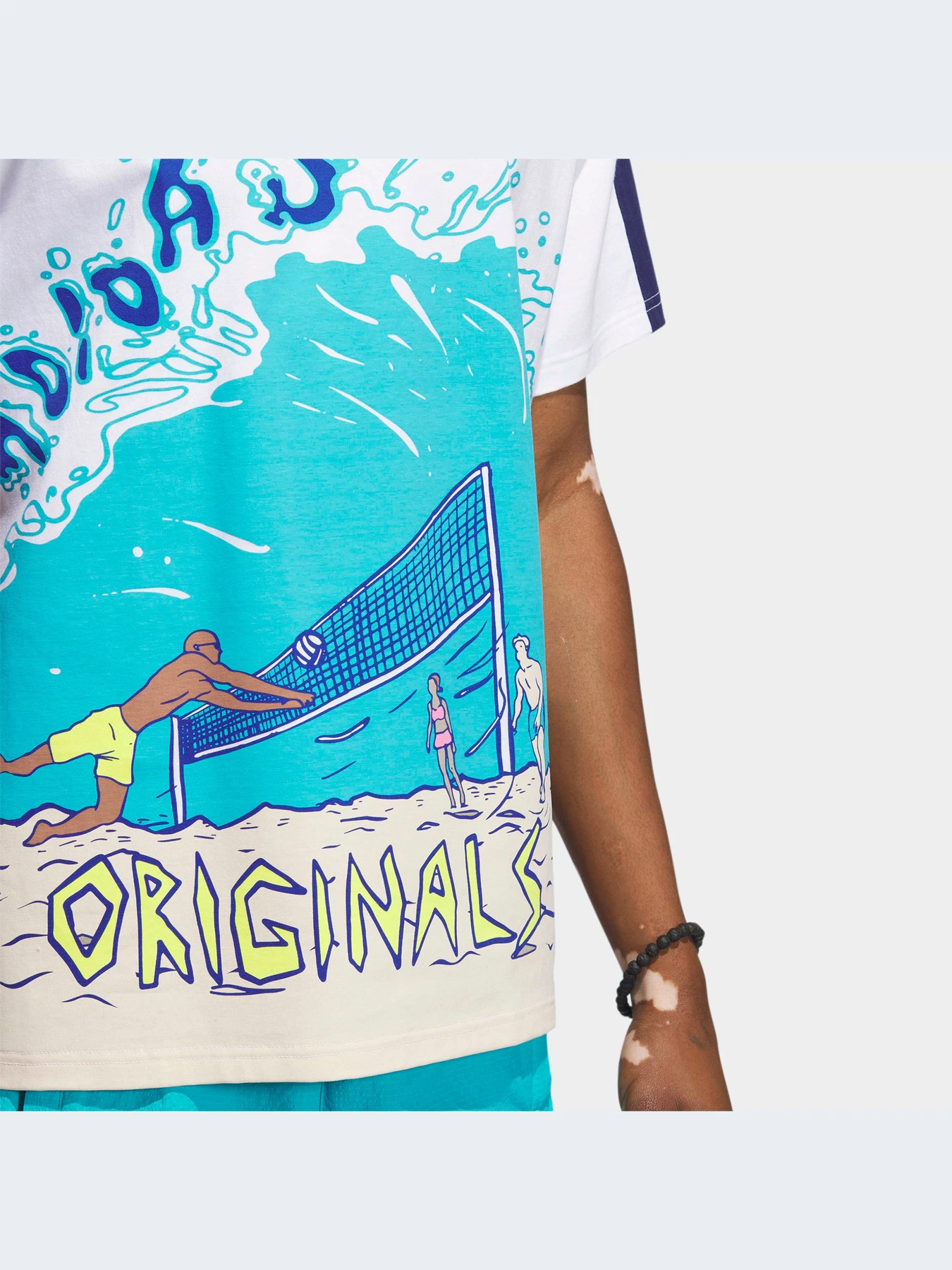 Футболки и поло Adidas Graphics модель IN4777 Футболки и поло Adidas Graphics модель IN4777 Фото
