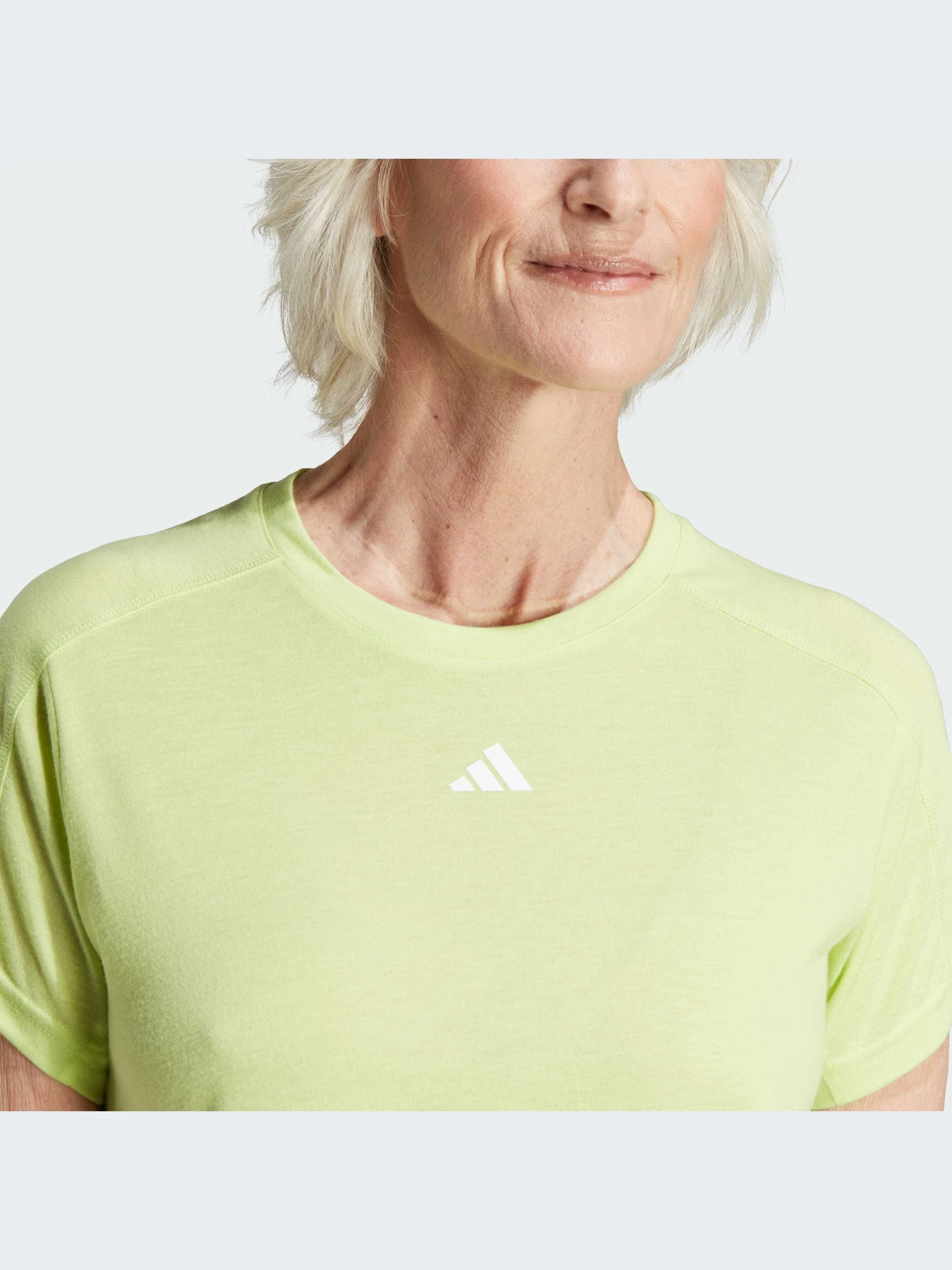 Футболки и поло Adidas модель IL3227 Футболки и поло Adidas модель IL3227 Фото