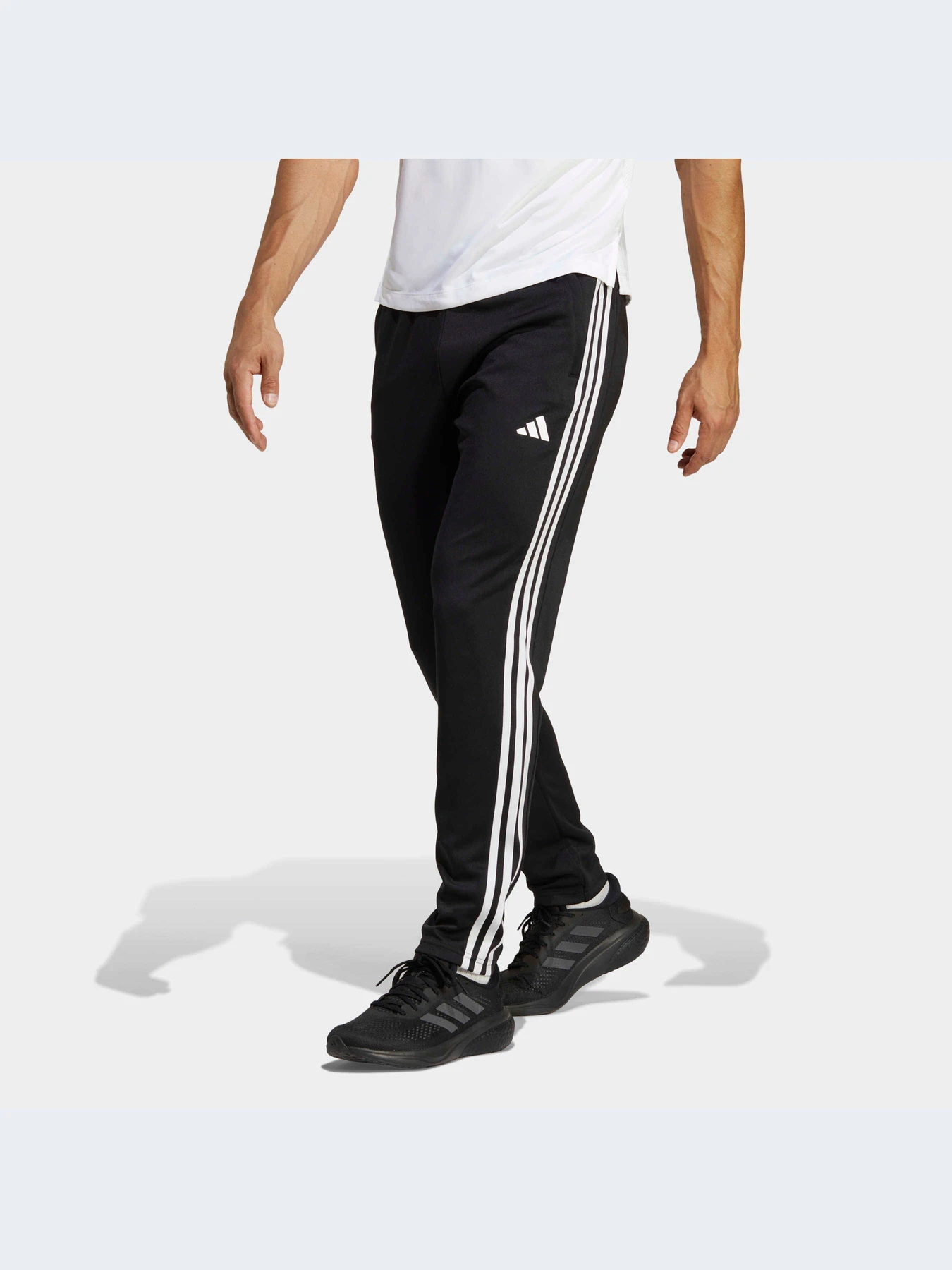 Брюки Adidas модель IB8168 Брюки Adidas модель IB8168 Фото