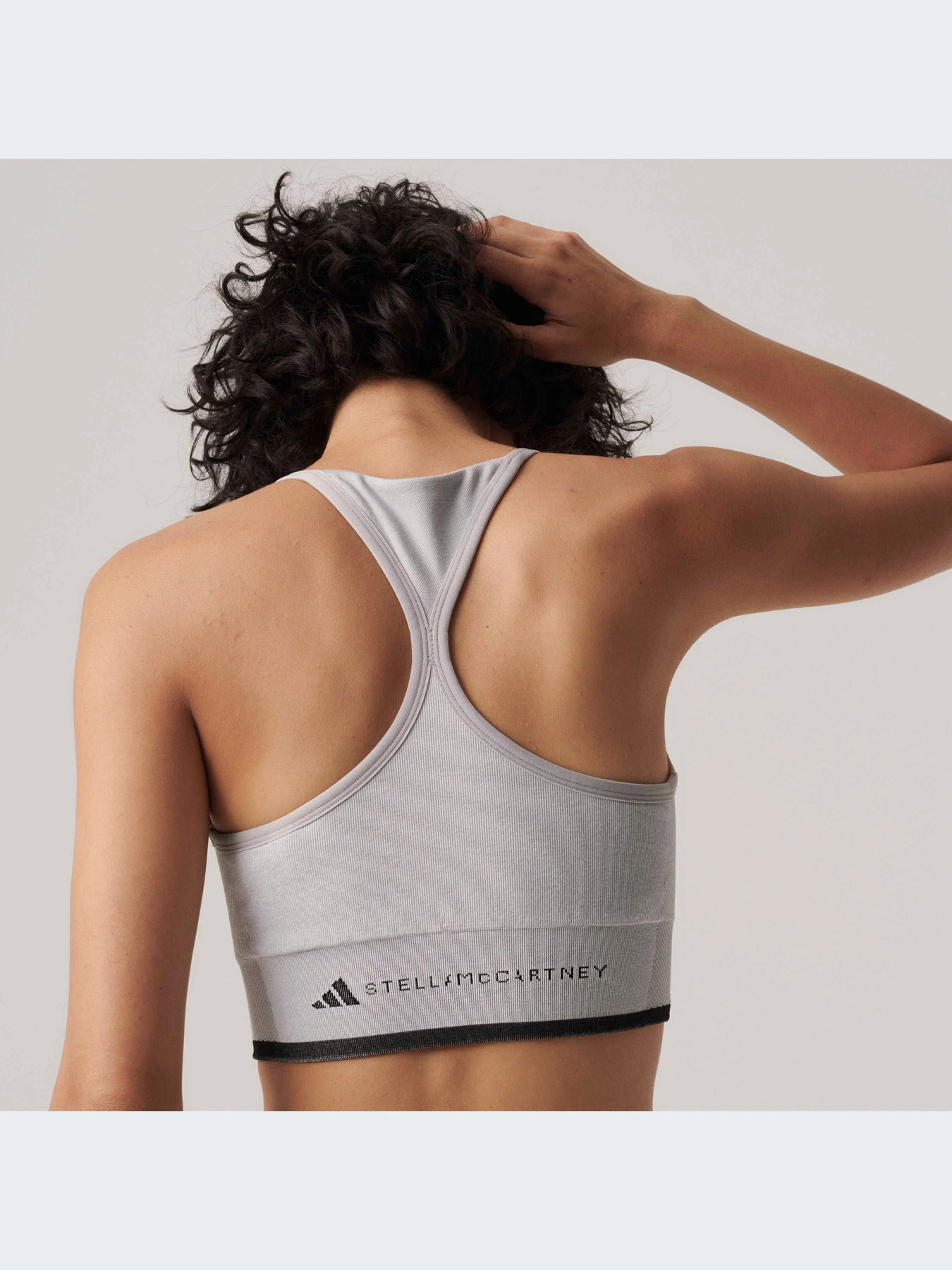 Футболки и поло Adidas модель HR8893 Футболки и поло Adidas модель HR8893 Фото