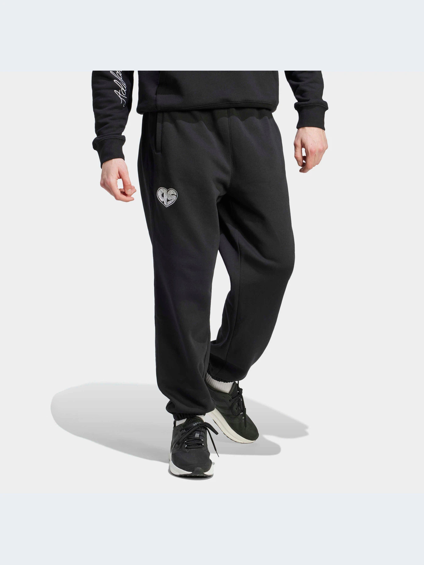 Брюки Adidas модель HY1288 Брюки Adidas модель HY1288 Фото