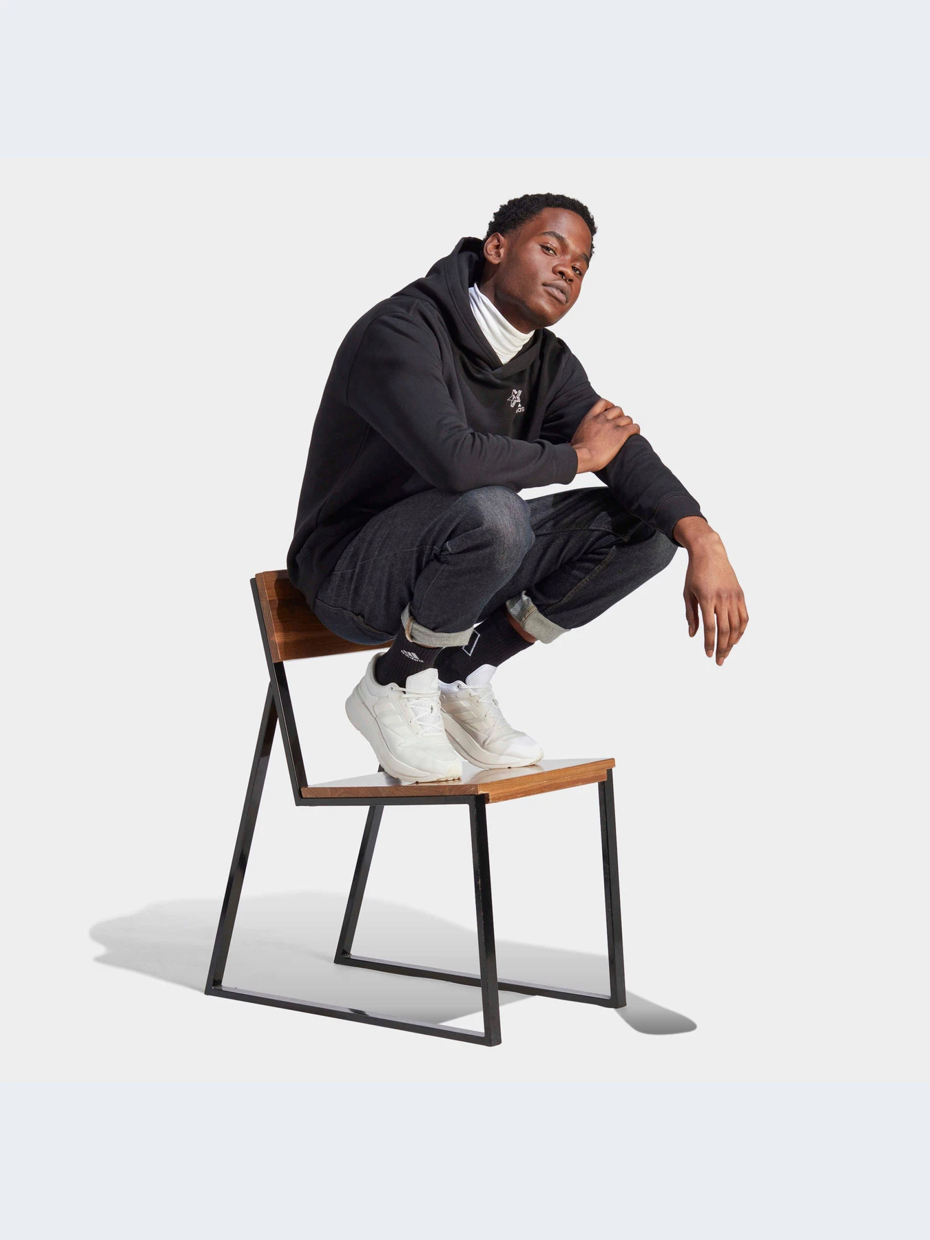 Худи и свитшоты Adidas модель HY1287 Худи и свитшоты Adidas модель HY1287 Фото