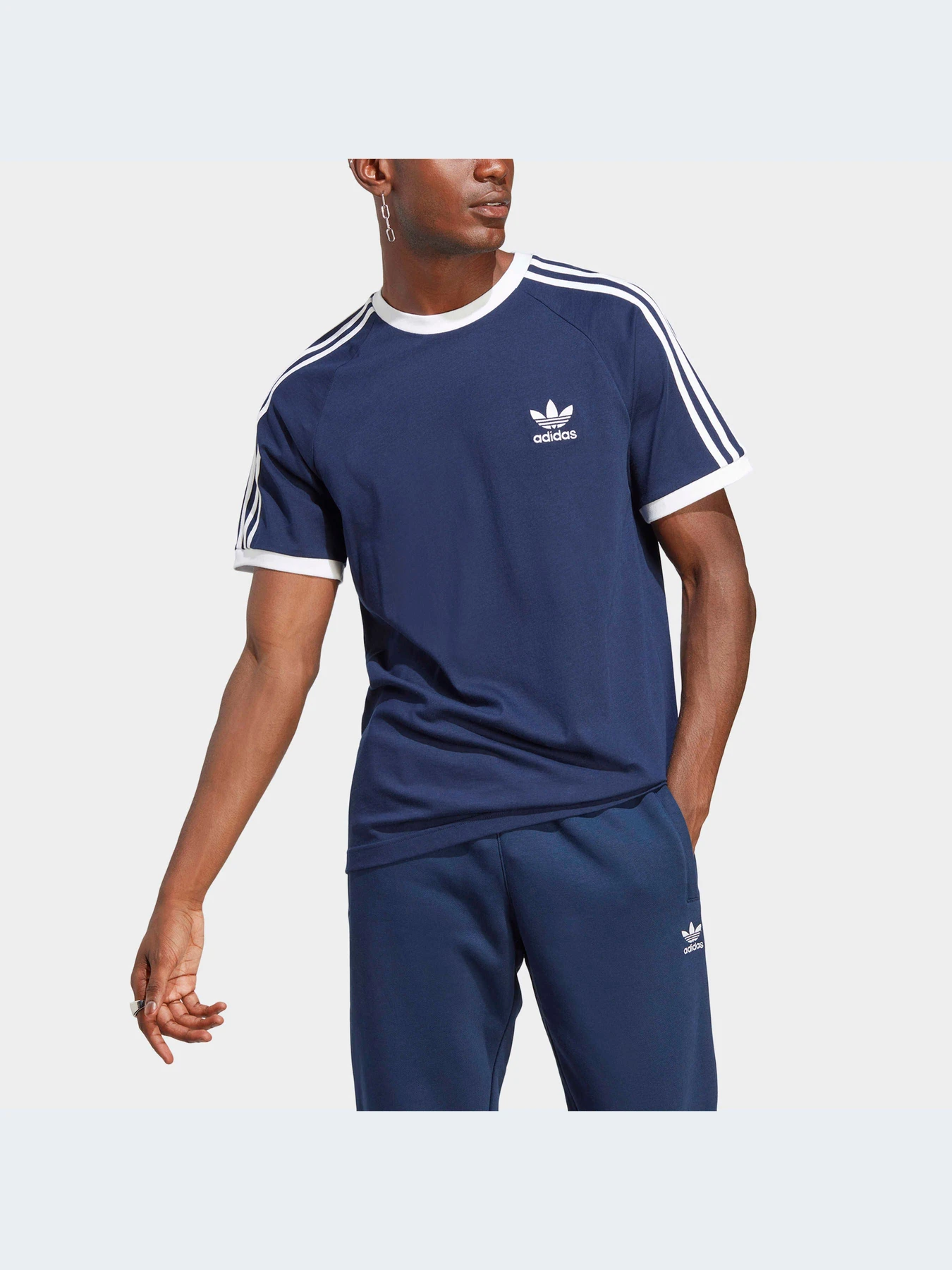Футболки і поло Adidas Adicolor модель IA4850 Футболки і поло Adidas Adicolor модель IA4850 Фото