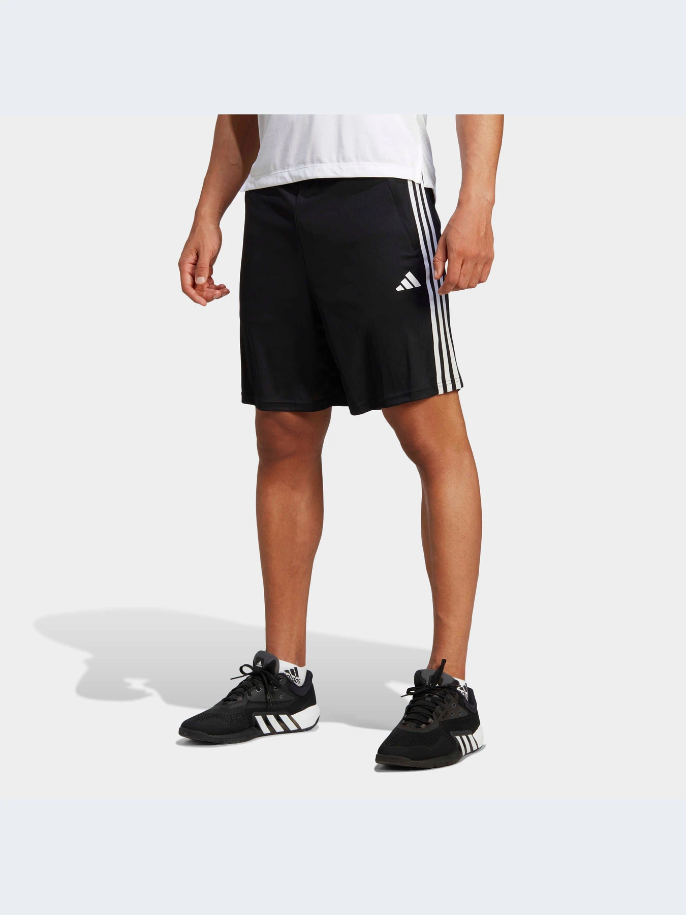 Шорты Adidas модель IB8243 Шорты Adidas модель IB8243 Фото