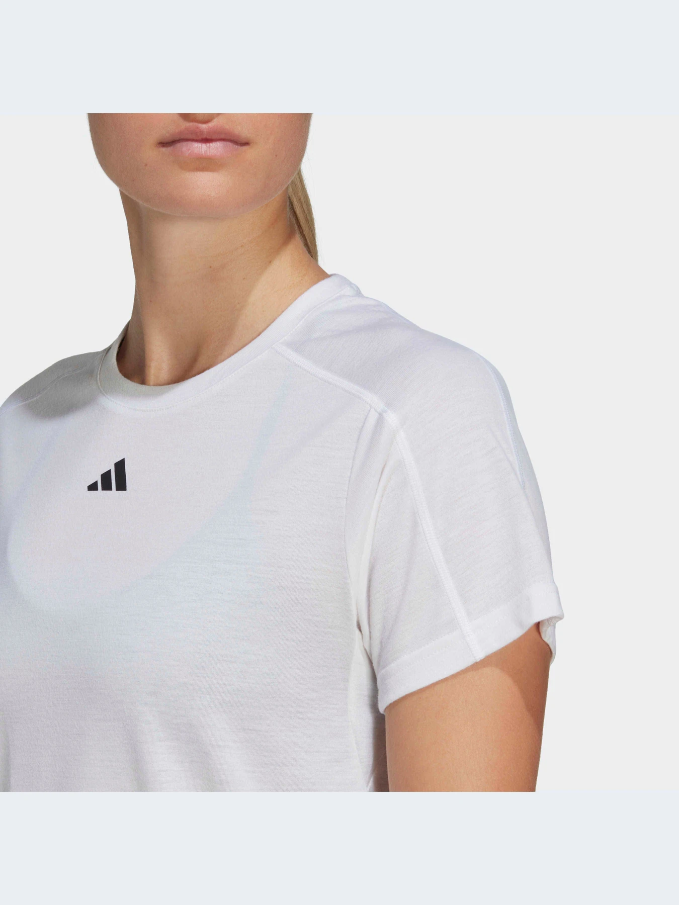 Футболки и поло Adidas модель HR7796 Футболки и поло Adidas модель HR7796 Фото