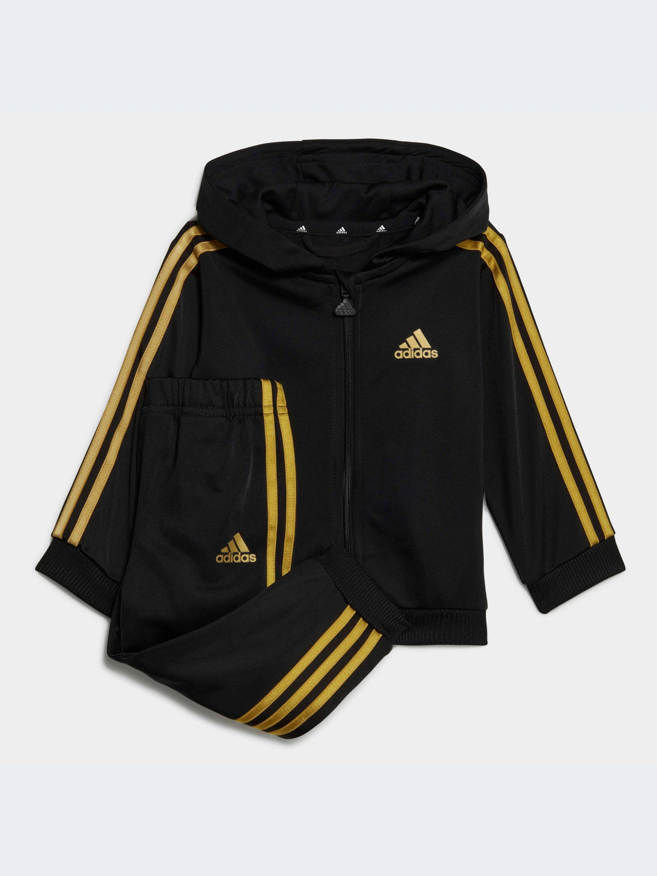 Костюмы Adidas модель HR5874 Костюмы Adidas модель HR5874 Фото