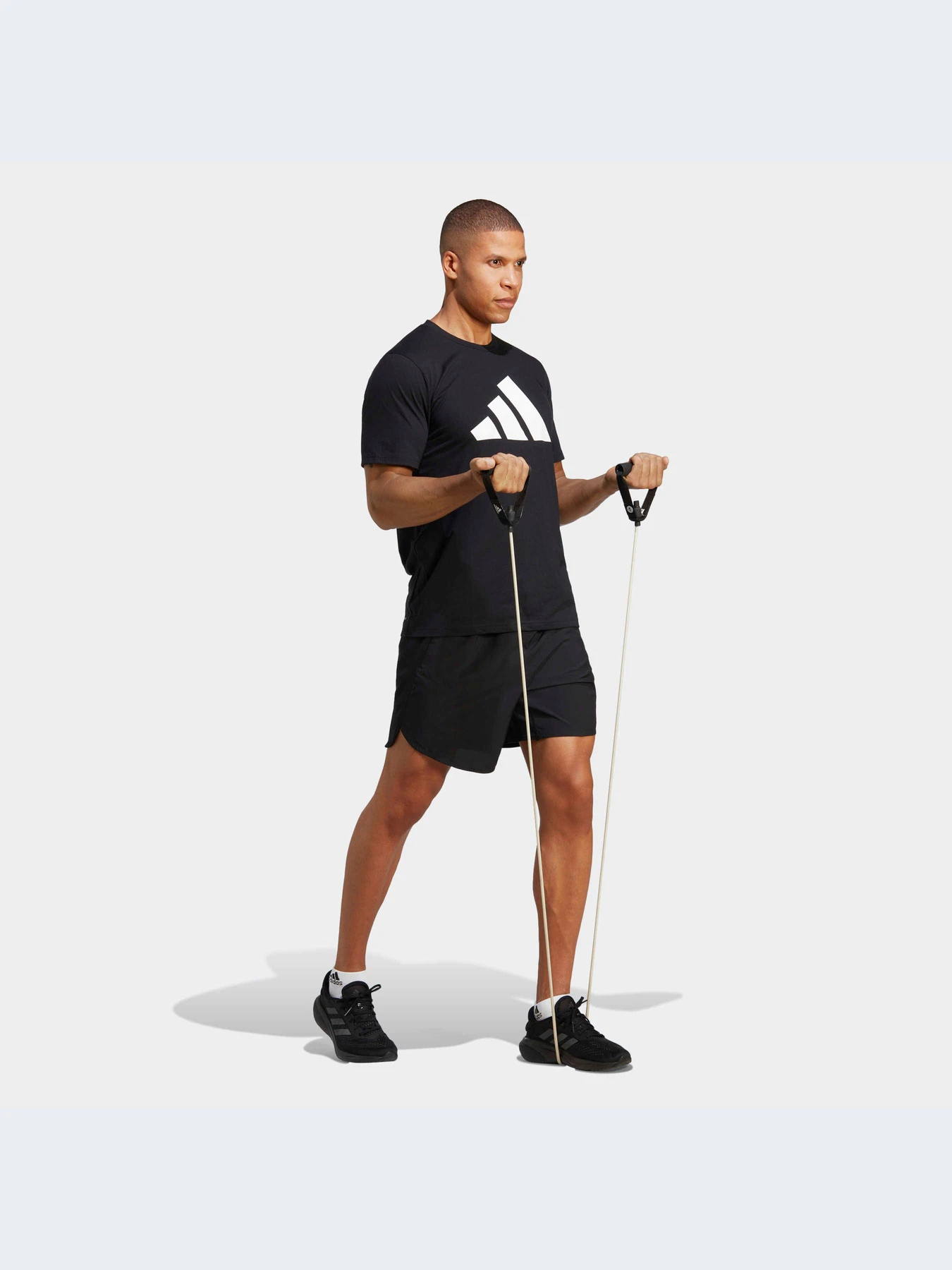 Футболки и поло Adidas модель IB8273 Футболки и поло Adidas модель IB8273 Фото