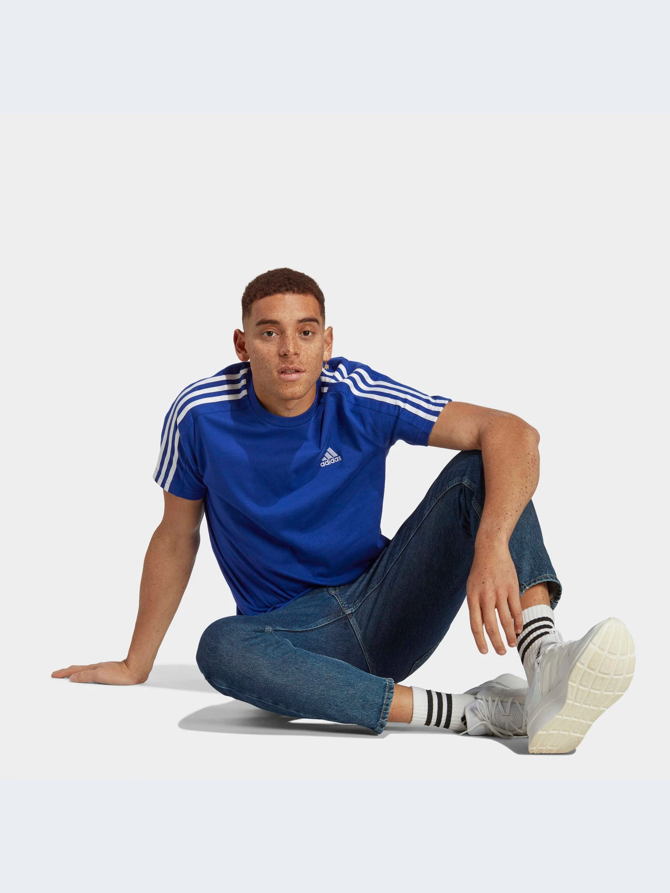 Футболки и поло Adidas модель IC9338 Футболки и поло Adidas модель IC9338 Фото