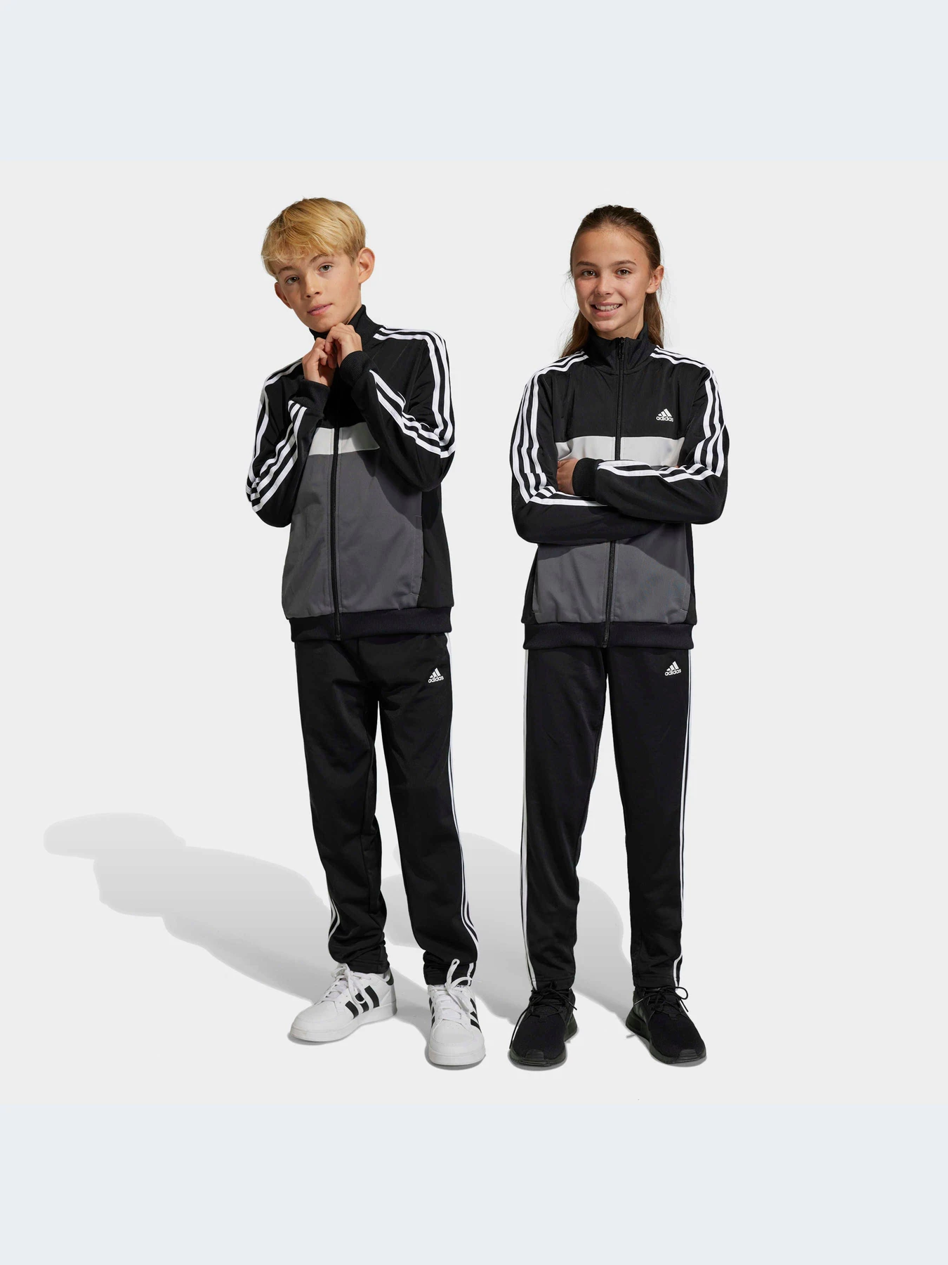 Костюми Adidas модель HR6406 Костюми Adidas модель HR6406 Фото