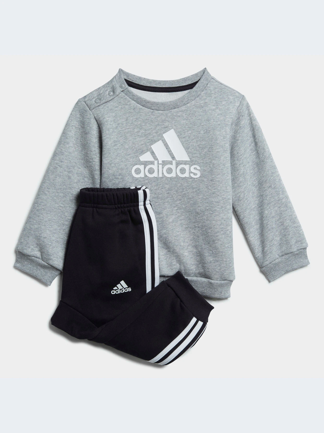 Костюмы Adidas модель H28835 Костюмы Adidas модель H28835 Фото