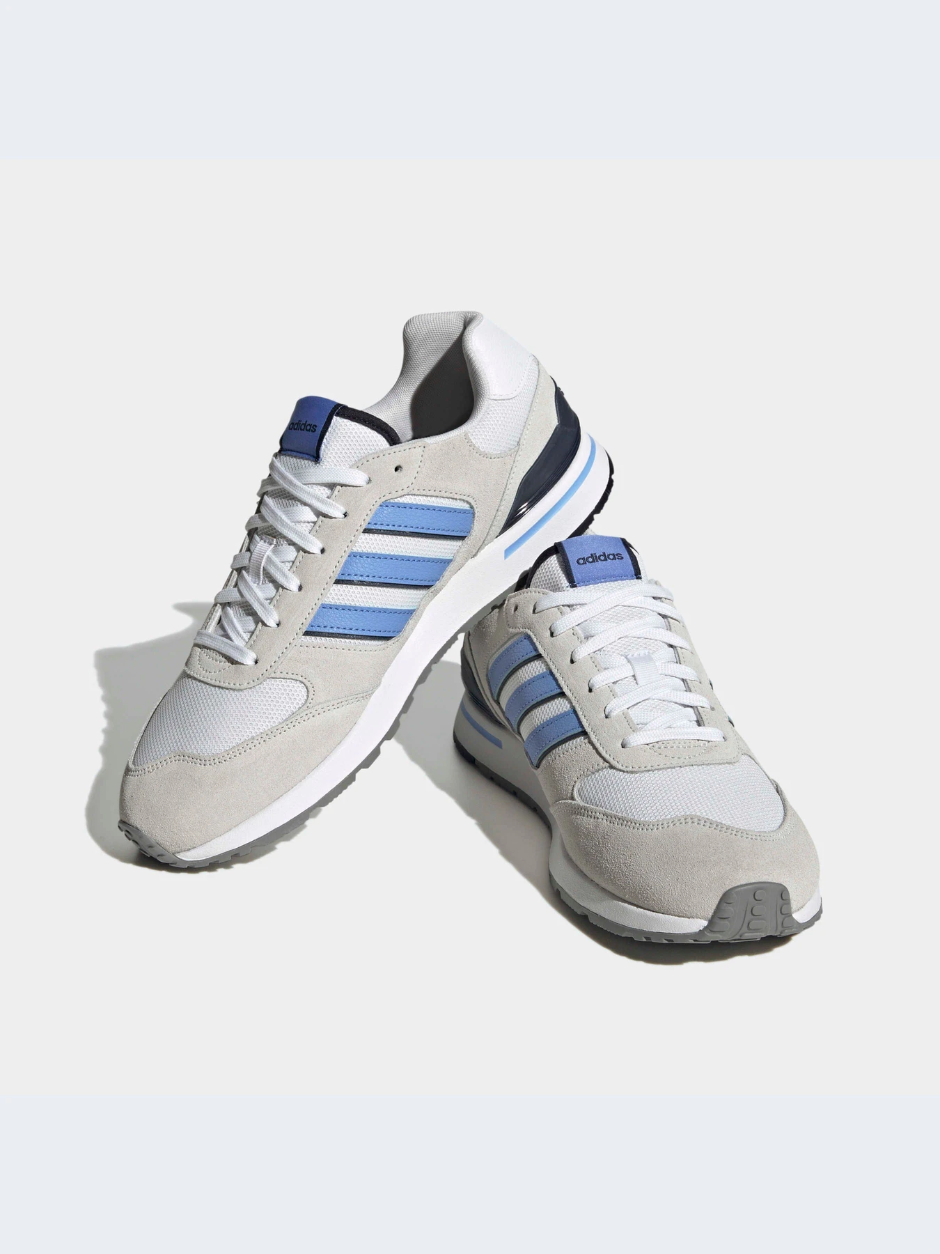 Кроссовки Adidas модель HP6111 Кроссовки Adidas модель HP6111 Фото