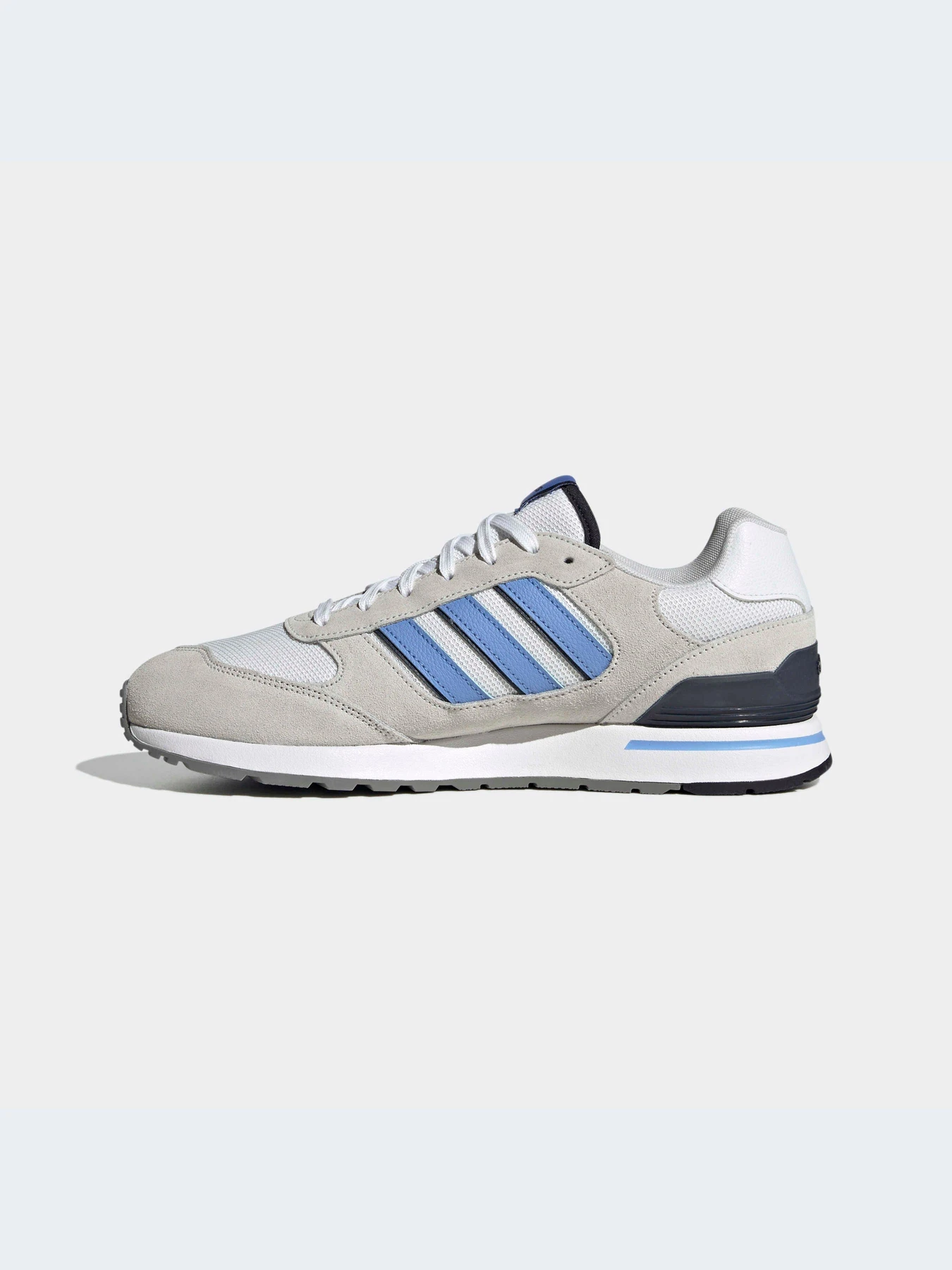 Кроссовки Adidas модель HP6111 Кроссовки Adidas модель HP6111 Фото