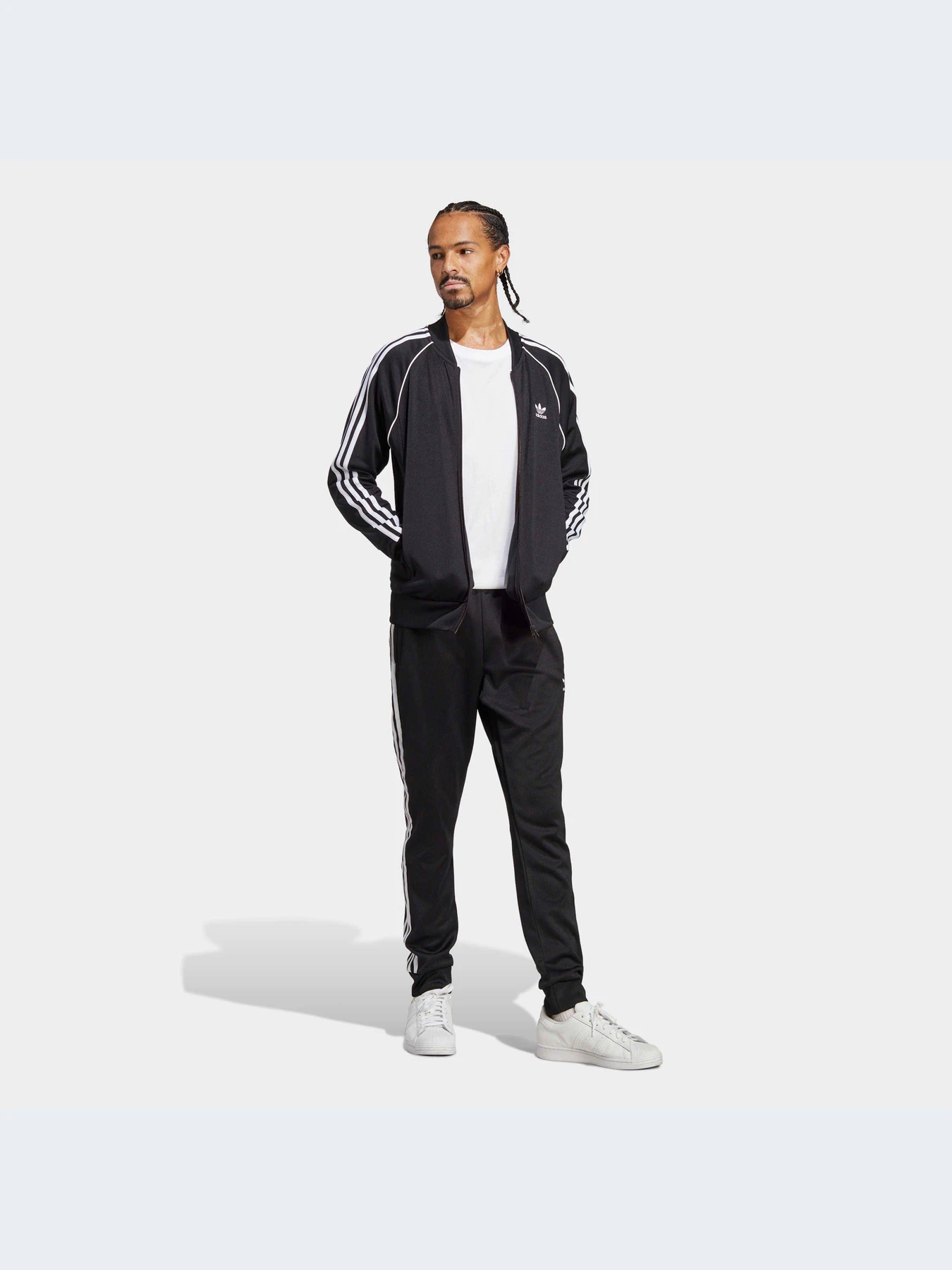 Худи и свитшоты Adidas модель IA4785 Худи и свитшоты Adidas модель IA4785 Фото