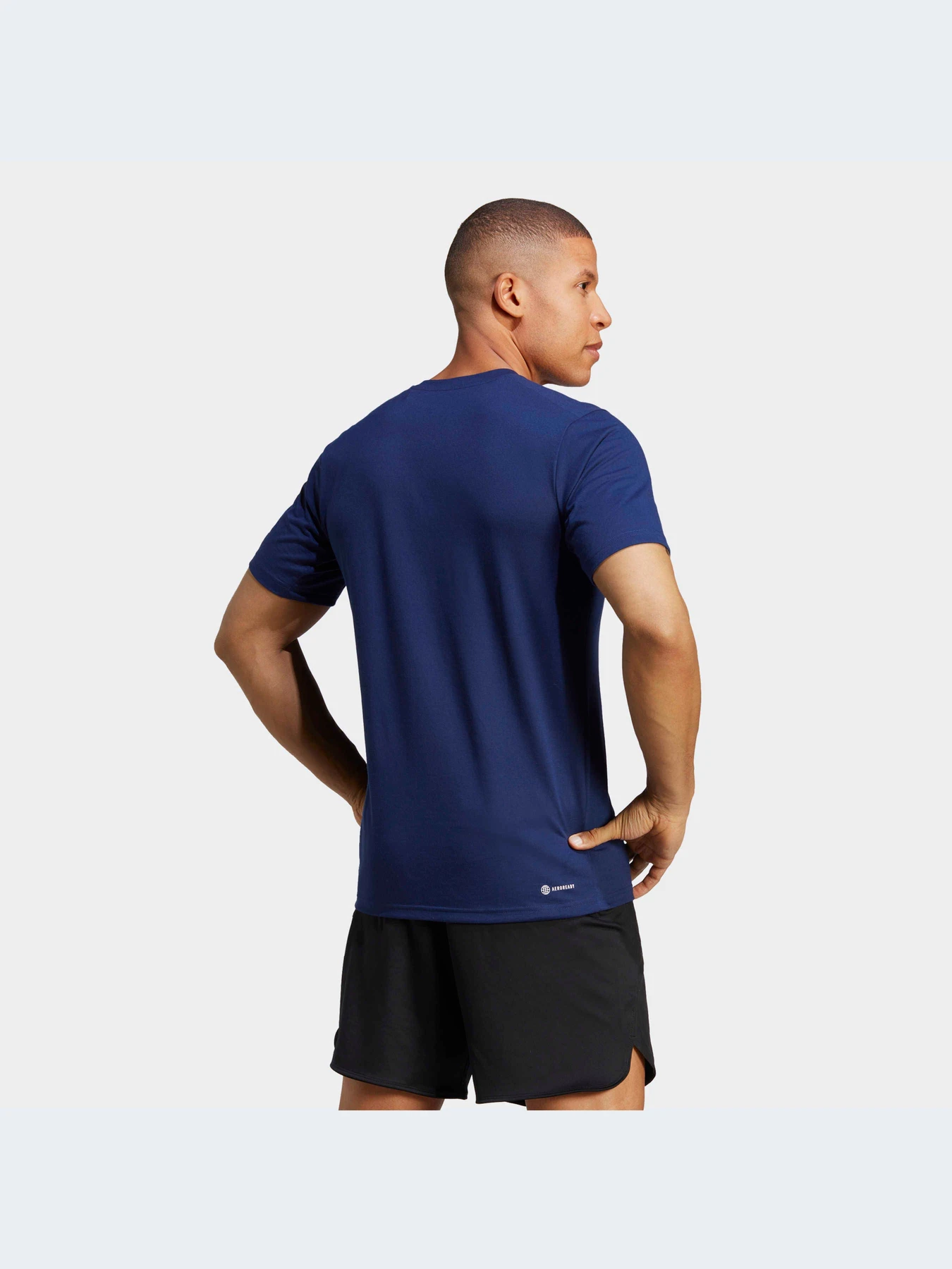 Футболки и поло Adidas модель IB8258 Футболки и поло Adidas модель IB8258 Фото