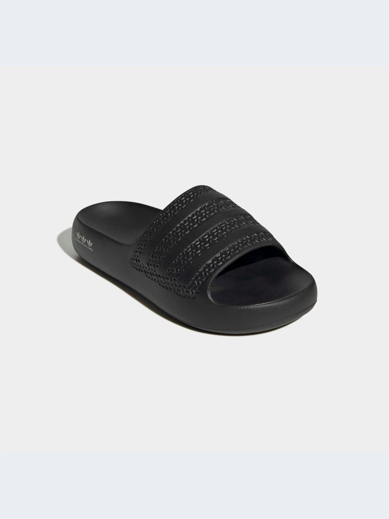 Шлёпанцы Adidas Adilette модель GX1979 Шлёпанцы Adidas Adilette модель GX1979 Фото