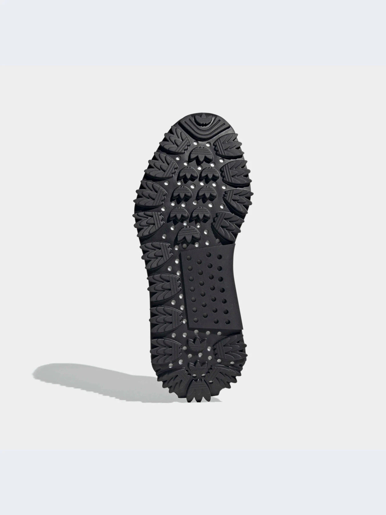 Кроссовки Adidas NMD модель FZ6381 Фото