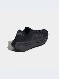 Кроссовки Adidas NMD модель FZ6381 Фото