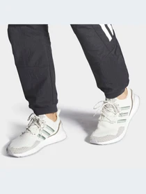 Кроссовки Adidas Ultraboost модель HQ6441 Фото