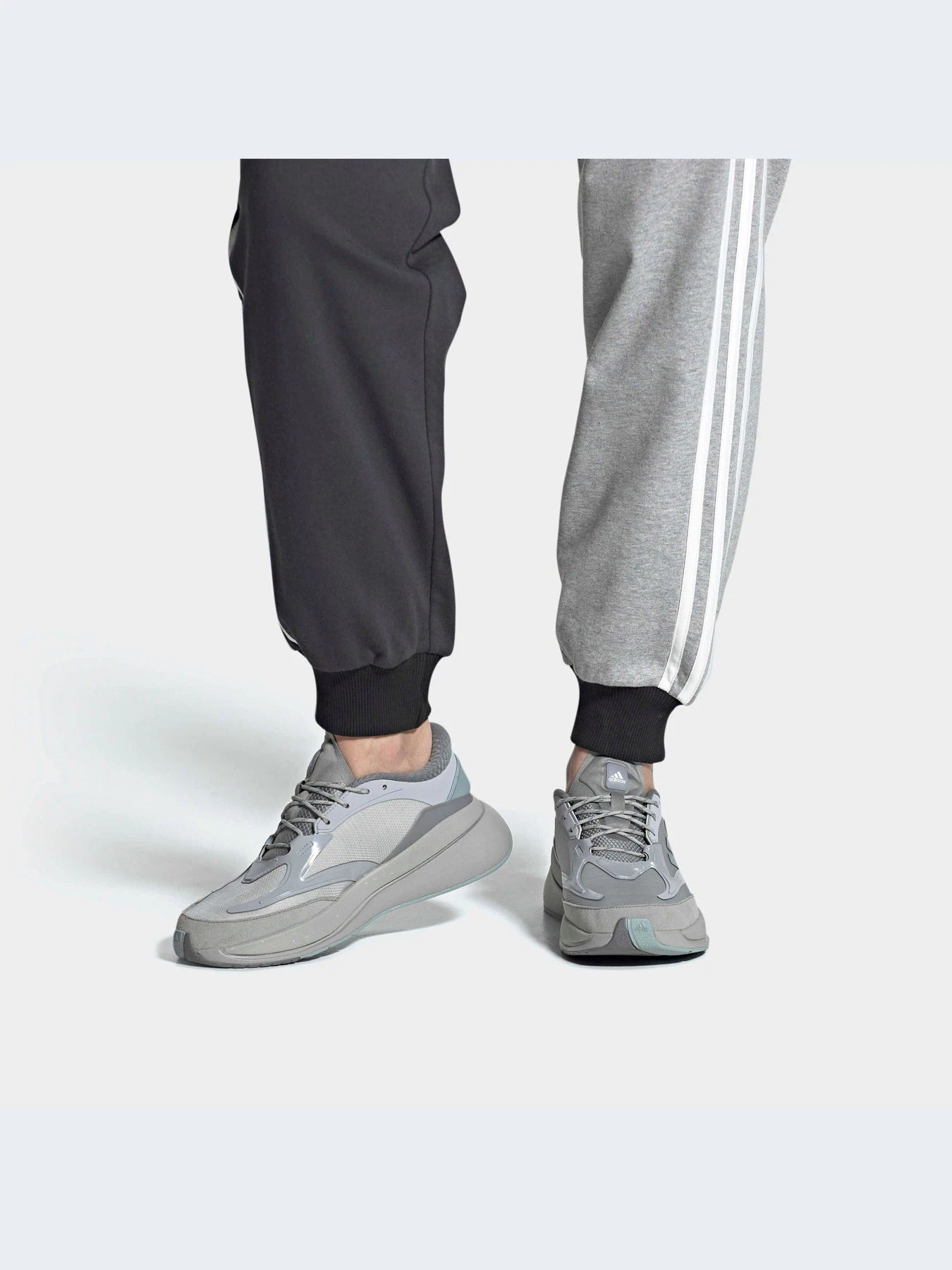 Кроссовки Adidas модель HR0254 Кроссовки Adidas модель HR0254 Фото
