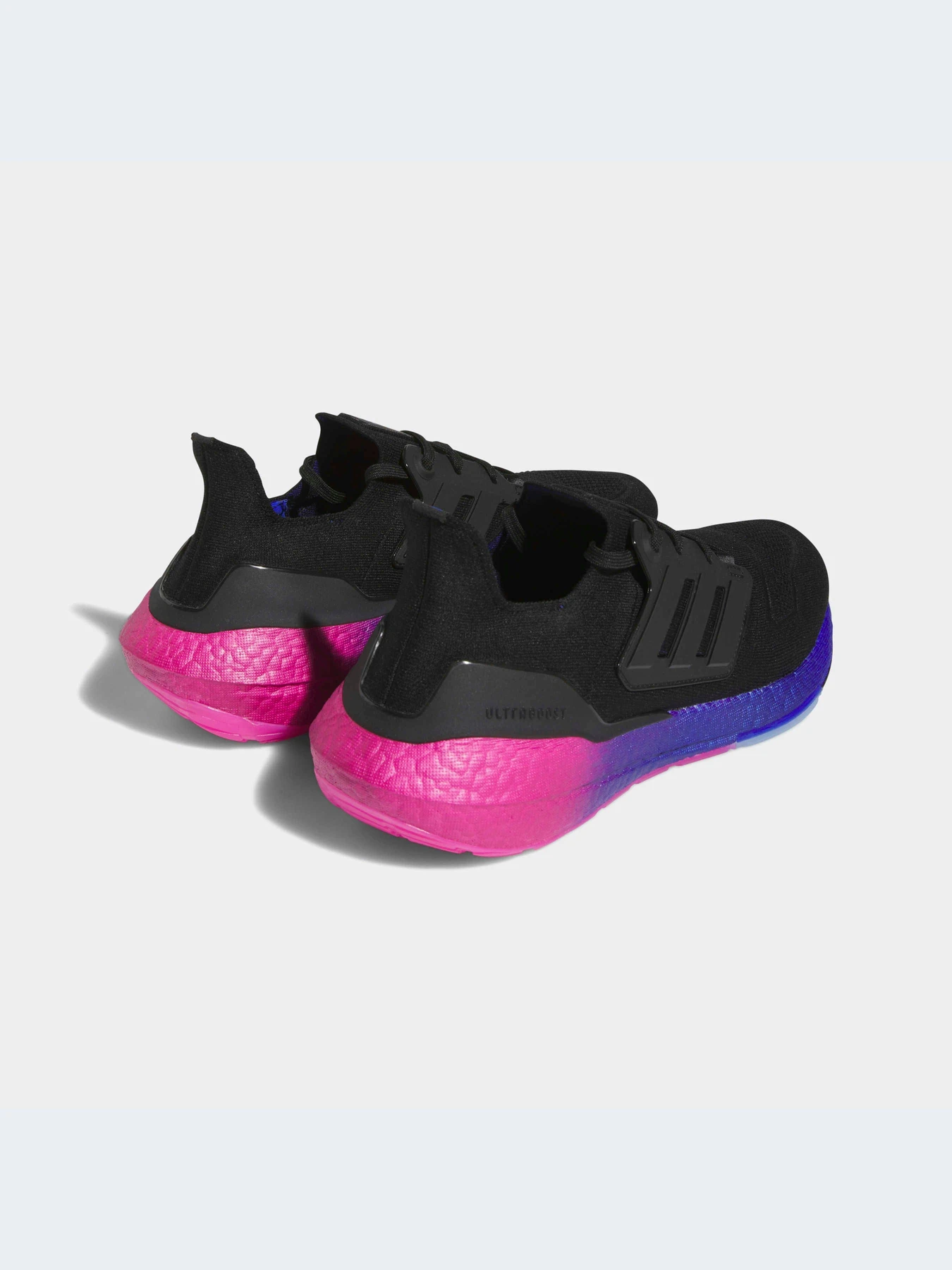 Кроссовки Adidas Ultraboost модель HQ8593 Кроссовки Adidas Ultraboost модель HQ8593 Фото