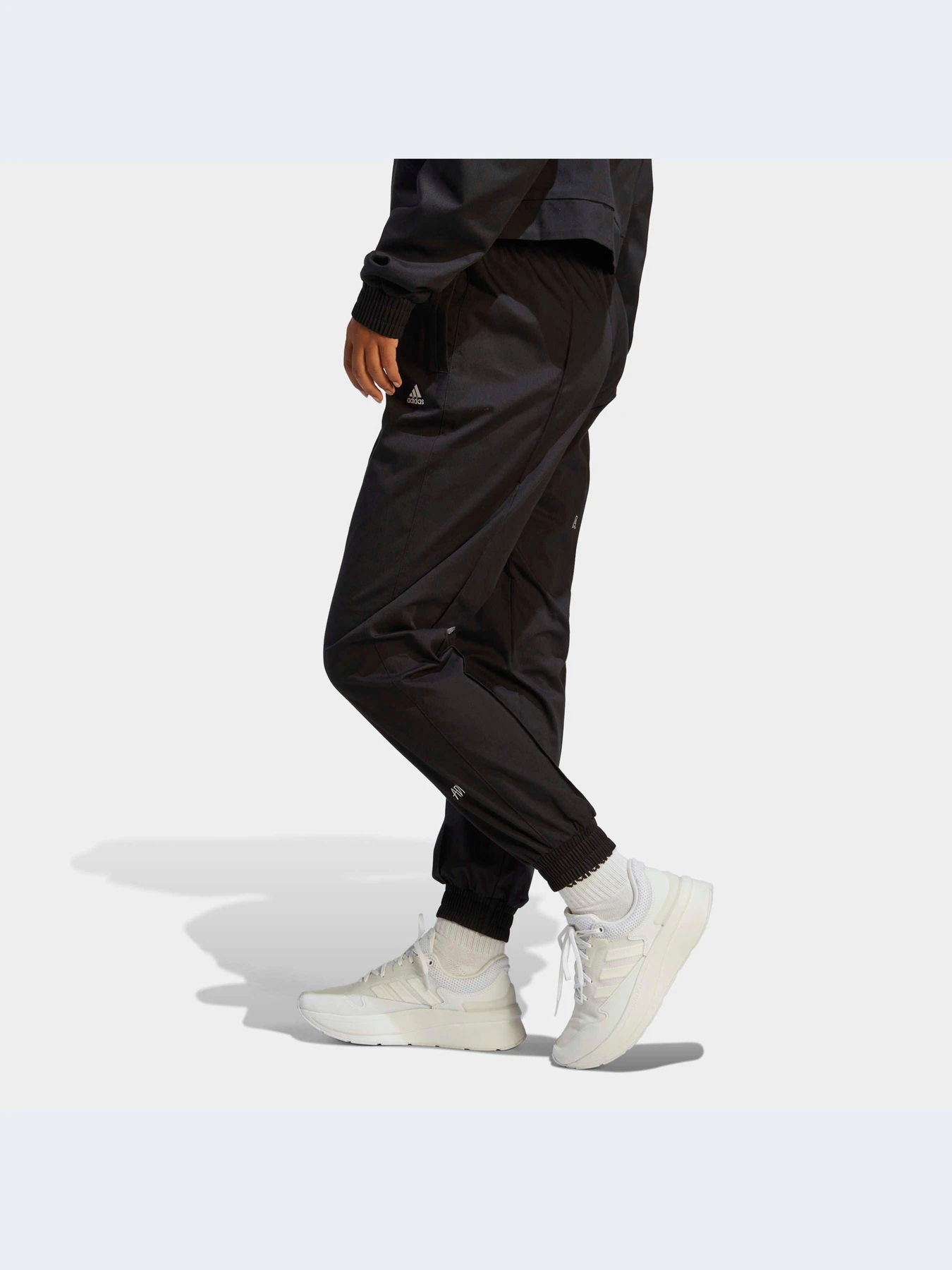 Брюки Adidas модель IC0794 Брюки Adidas модель IC0794 Фото