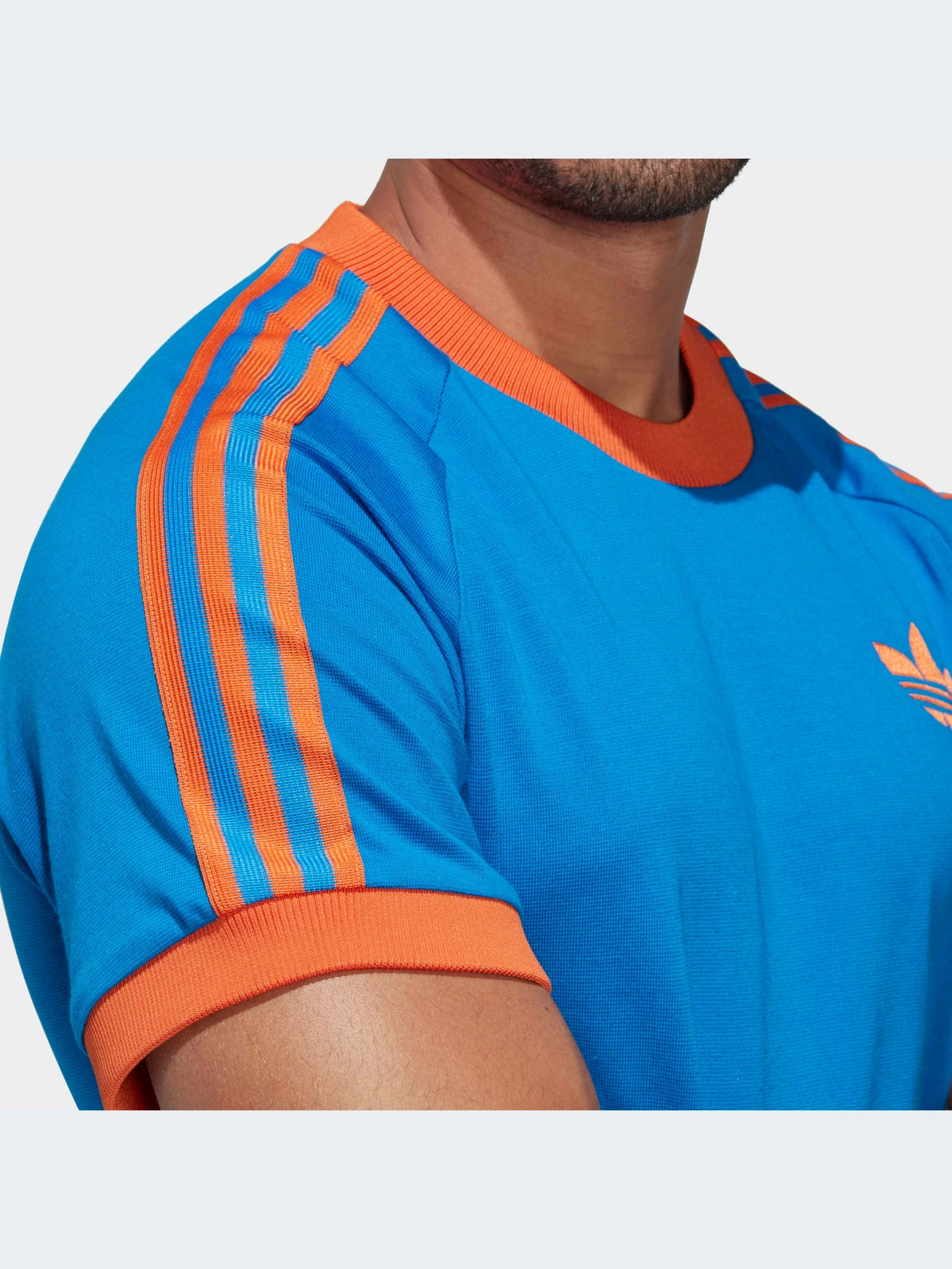 Футболки і поло Adidas Adicolor модель IP6971 Футболки і поло Adidas Adicolor модель IP6971 Фото