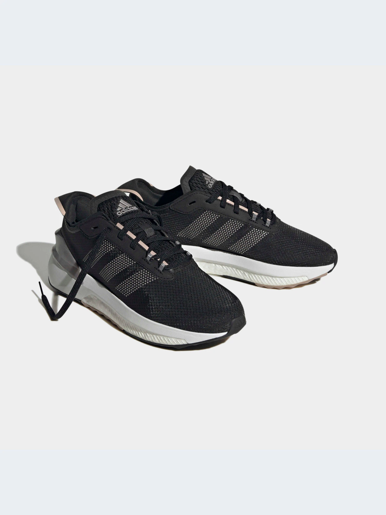 Кроссовки Adidas AVRYN модель IF0228 Фото