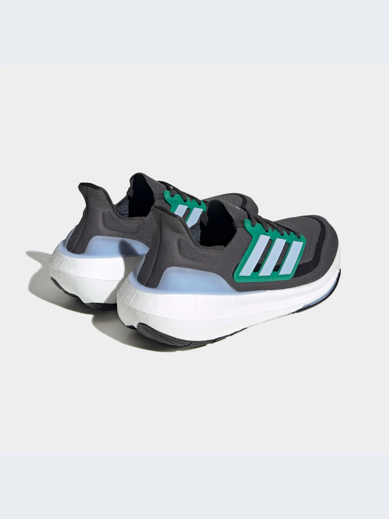 Кроссовки Adidas Ultraboost модель HQ6342 Фото