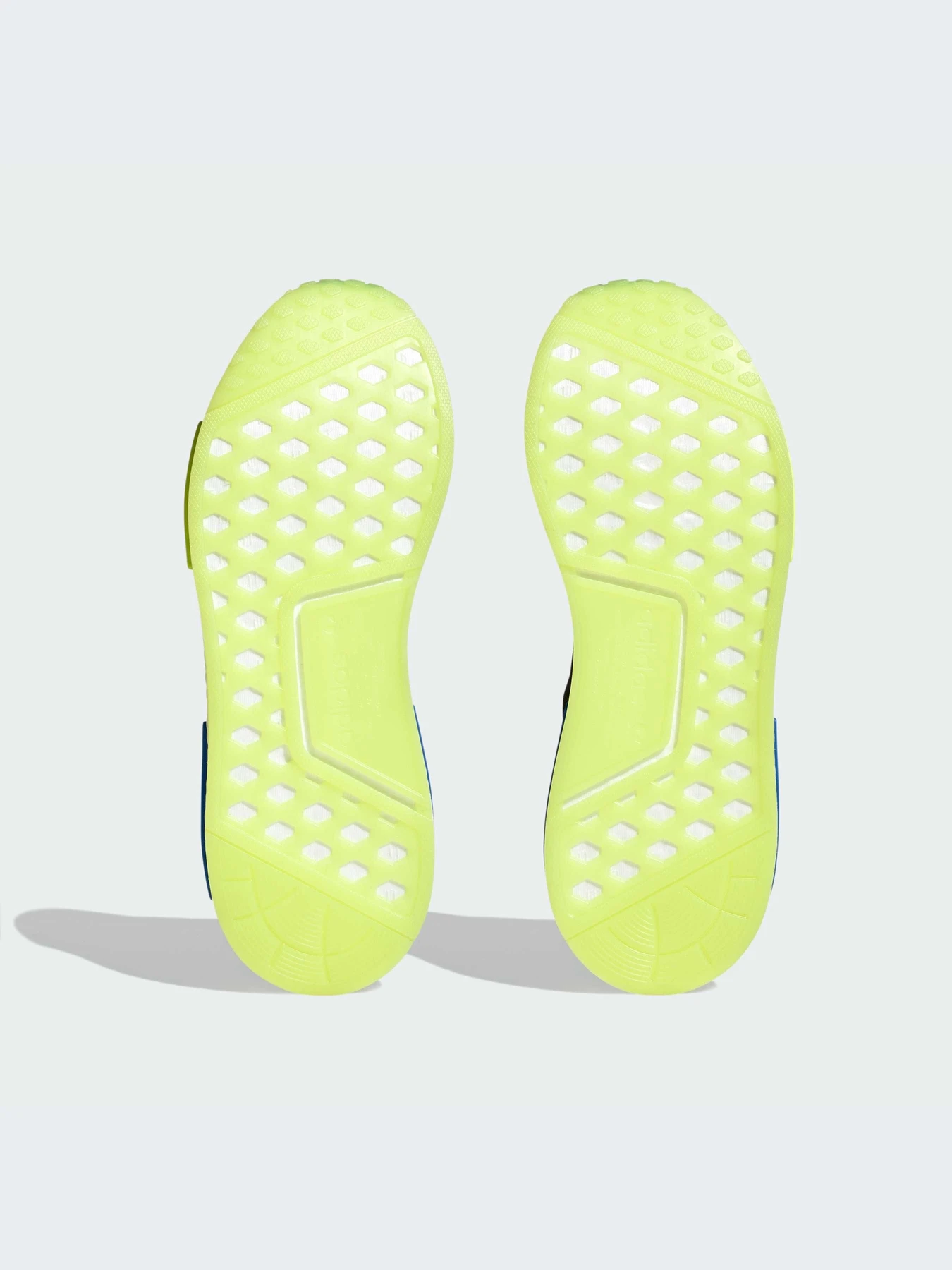 Кроссовки Adidas NMD модель IE1844 Кроссовки Adidas NMD модель IE1844 Фото