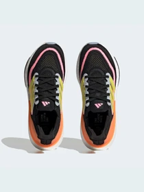 Кроссовки Adidas Ultraboost модель HQ6346 Фото