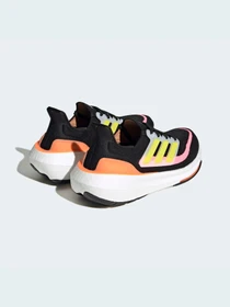 Кроссовки Adidas Ultraboost модель HQ6346 Фото