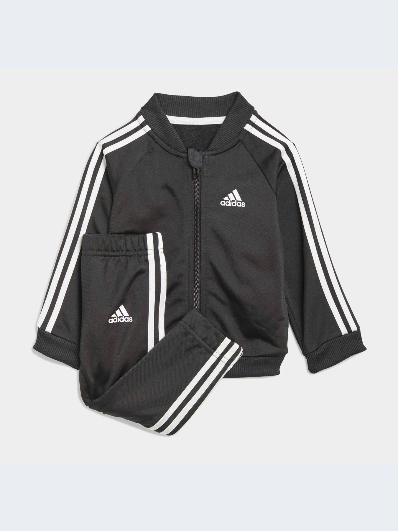 Костюмы Adidas модель GN3947 Костюмы Adidas модель GN3947 Фото