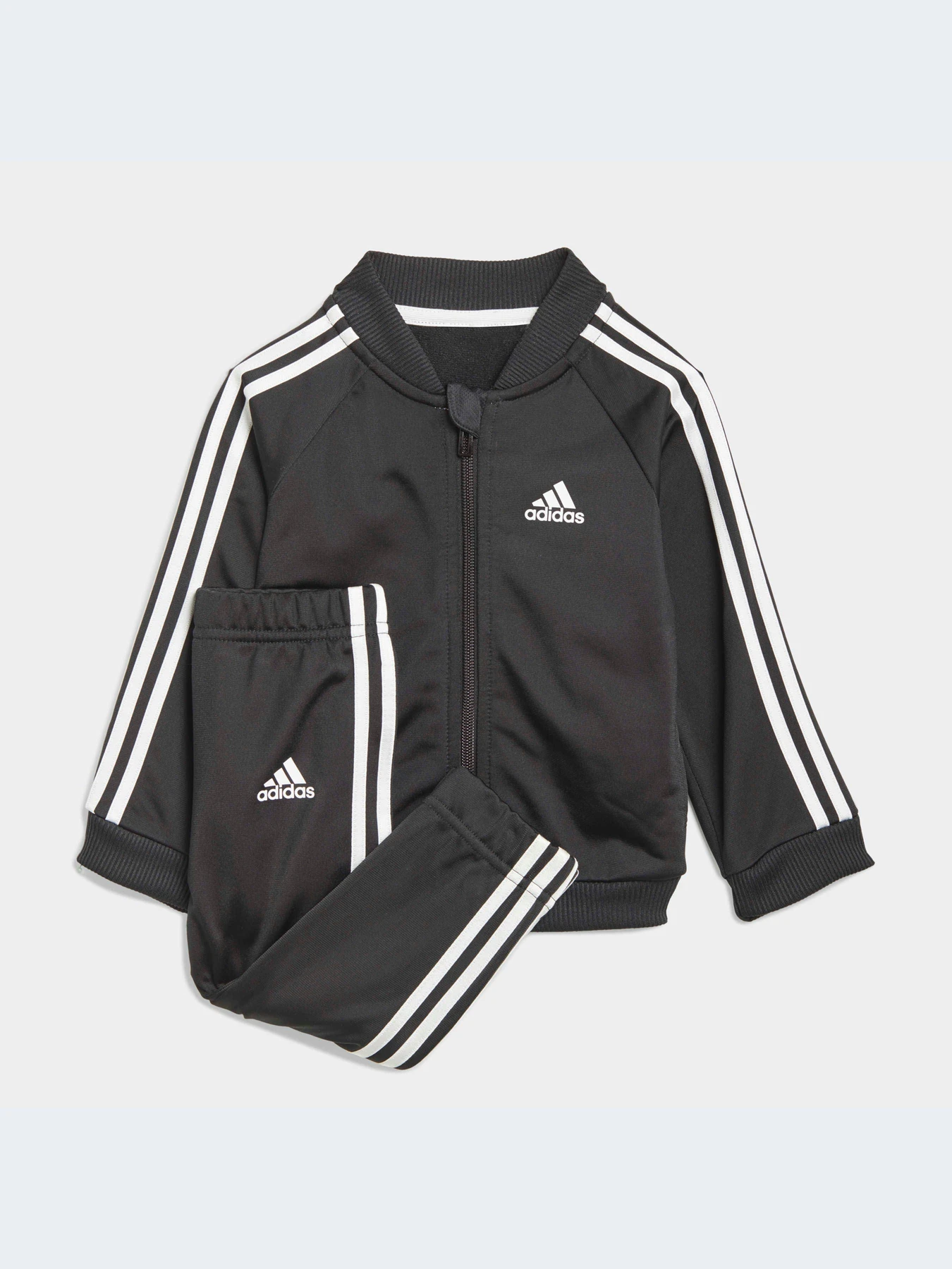 Костюмы Adidas модель GN3947 Костюмы Adidas модель GN3947 Фото