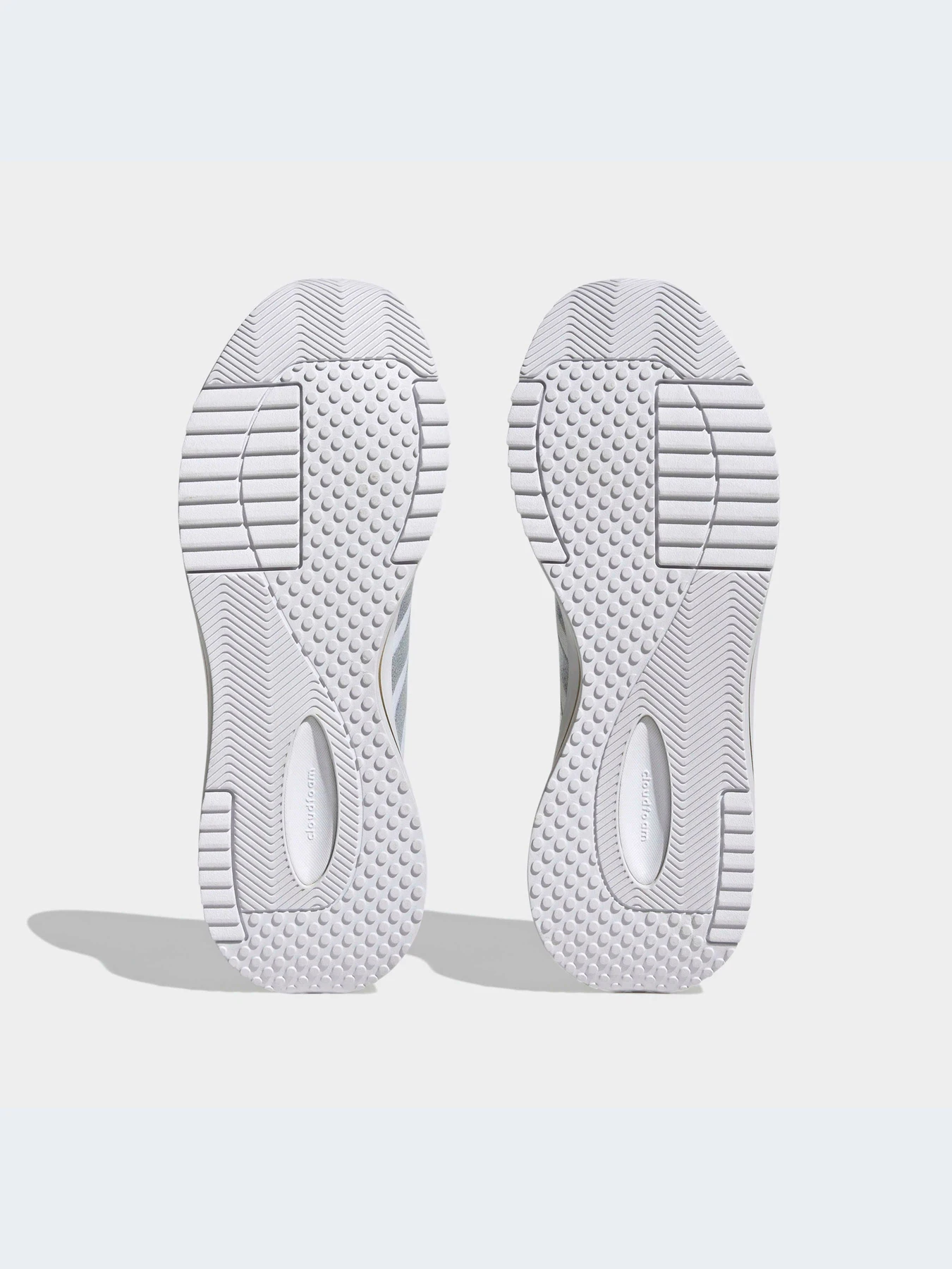 Кроссовки Adidas модель HQ1737 Кроссовки Adidas модель HQ1737 Фото