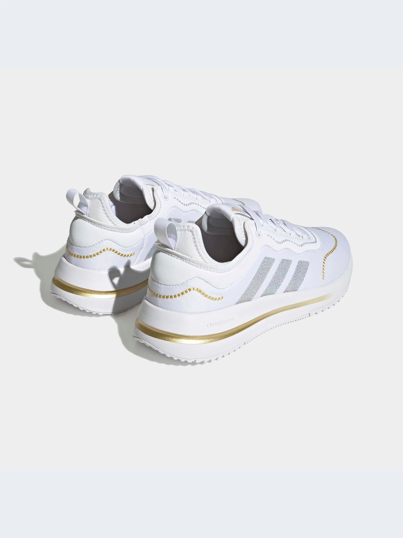 Кроссовки Adidas модель HQ1737 Кроссовки Adidas модель HQ1737 Фото