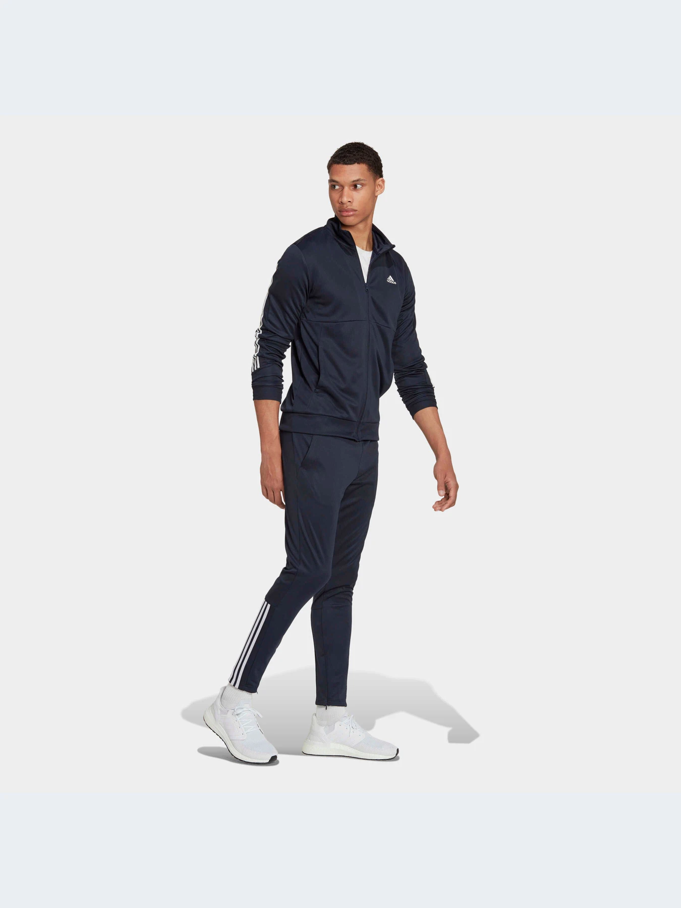 Костюмы Adidas модель HK4467 Костюмы Adidas модель HK4467 Фото