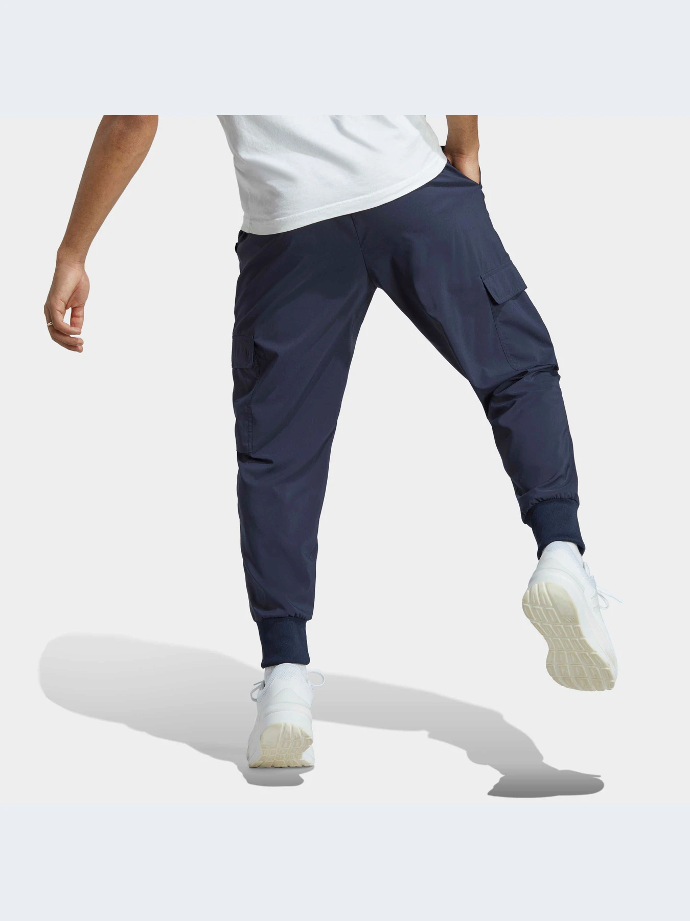 Брюки Adidas модель HA4349 Брюки Adidas модель HA4349 Фото