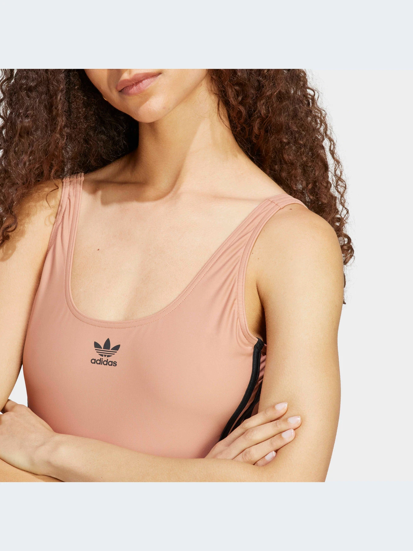 Одежда для пляжа Adidas Adicolor модель IC2282 Одежда для пляжа Adidas Adicolor модель IC2282 Фото